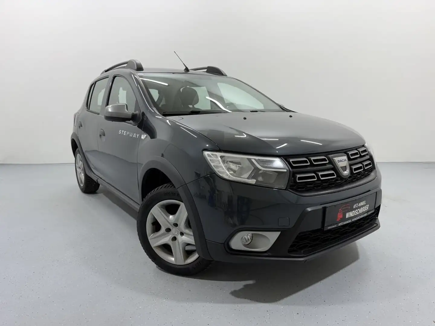 Dacia Sandero Stepway KLIMA TEMPOMAT NAVI Grau - 1