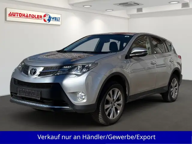 Toyota Autres RAV4 2.2 AWD AAC Xenon Navi Leder SHZ PDC AHK