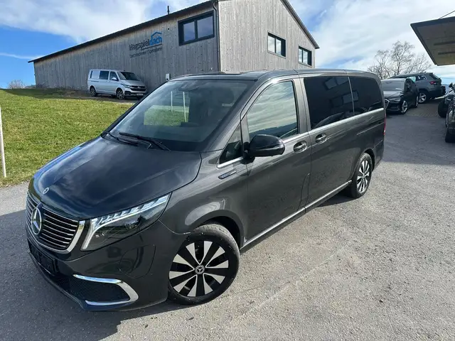 Mercedes-Benz EQV 300 EQV 300 lang (447.813)