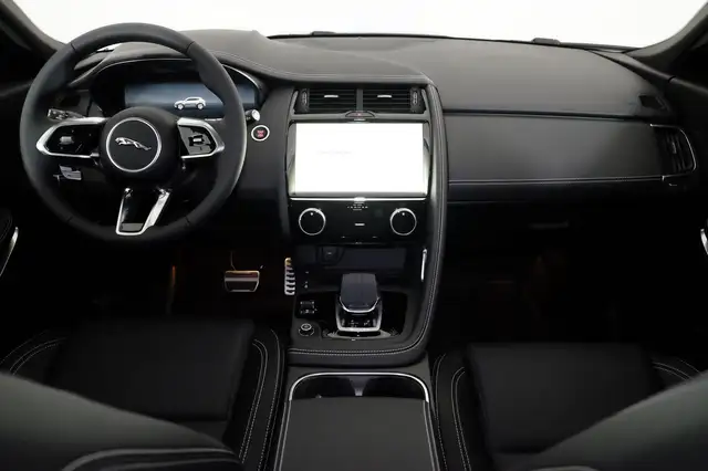Jaguar E-Pace view 4