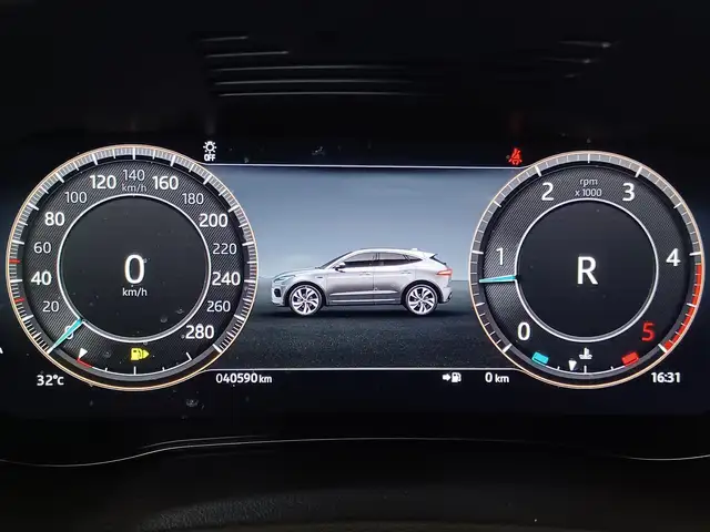 Jaguar E-Pace view 13