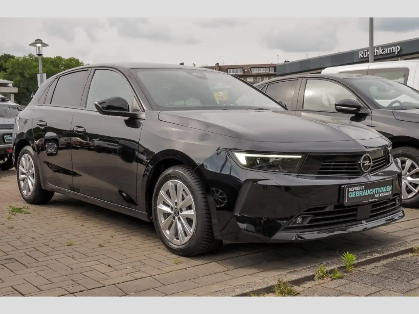 Opel Astra L Enjoy 1.2 RückKam Klimaauto PDC Voll-LED SHZ Len Zwart - 2