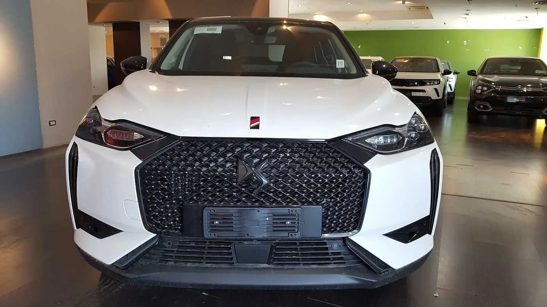 DS Automobiles 3 2ª serie DS 3 BlueHDi 130 aut. Performance Line Bianco - 2