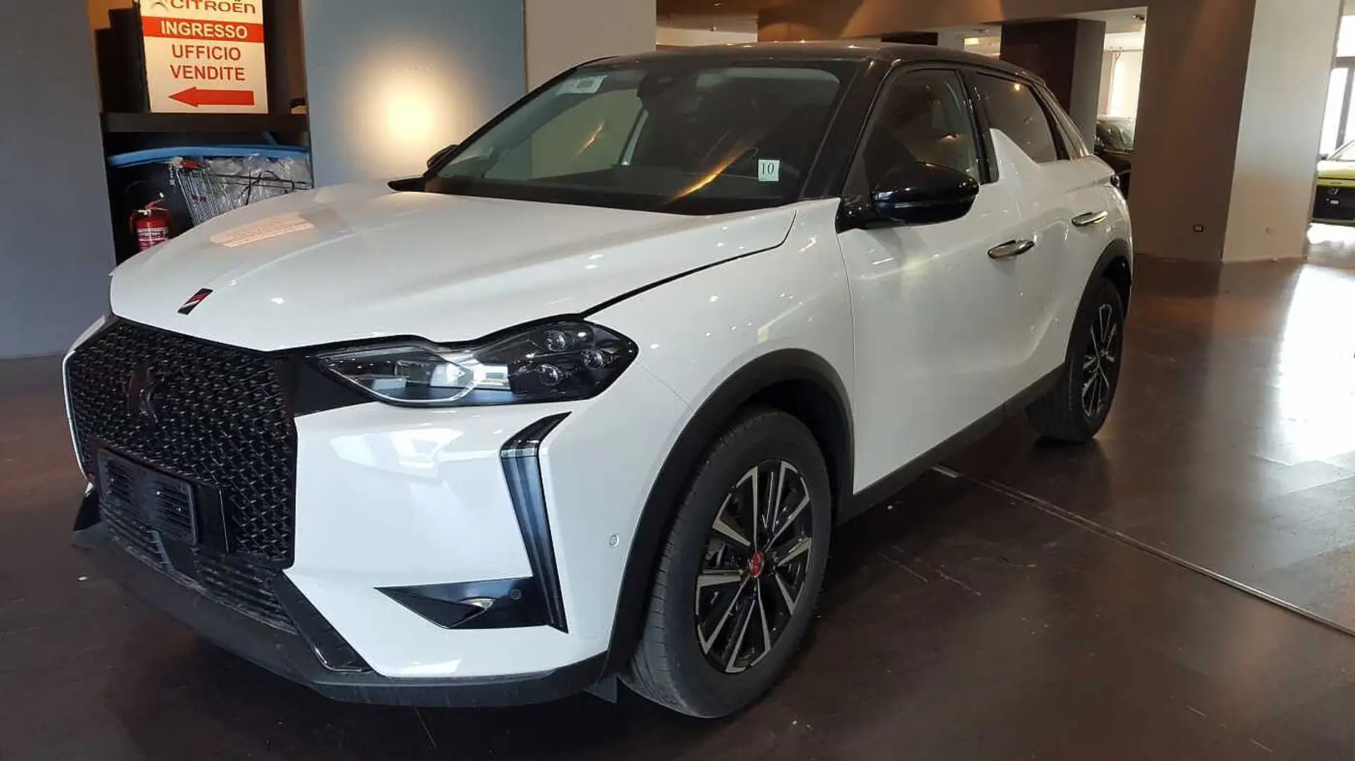 DS Automobiles 3 2ª serie DS 3 BlueHDi 130 aut. Performance Line Bianco - 1