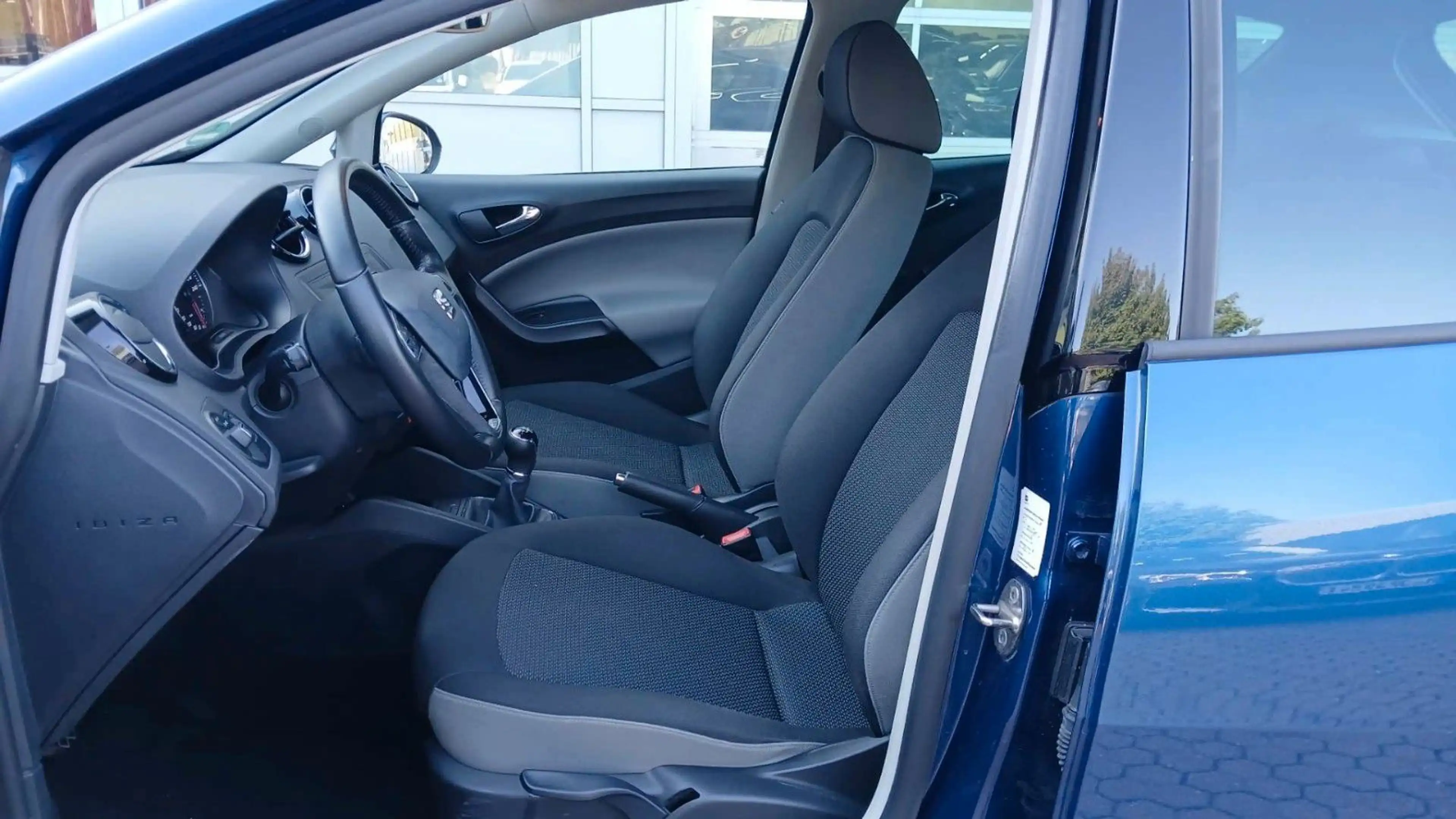SEAT Ibiza Style — photo 14