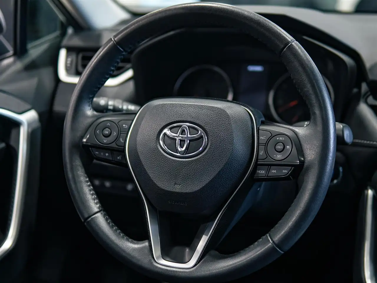 Toyota RAV 4 снимка Toyota RAV 4