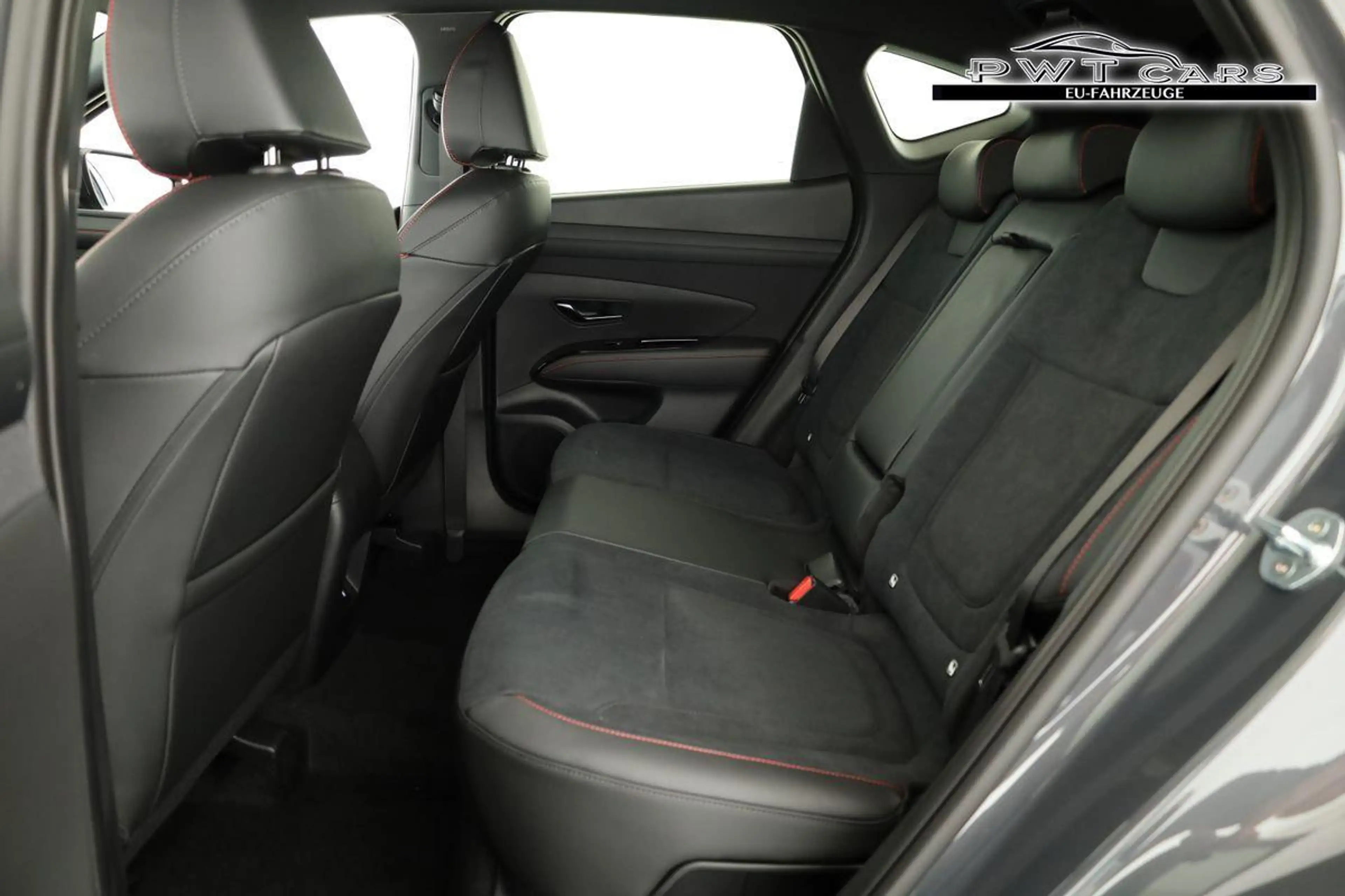 Hyundai TUCSON 1.6 T-GDI DCT 4WD N-LINE, el. Klappe, Teilleder... — photo 10