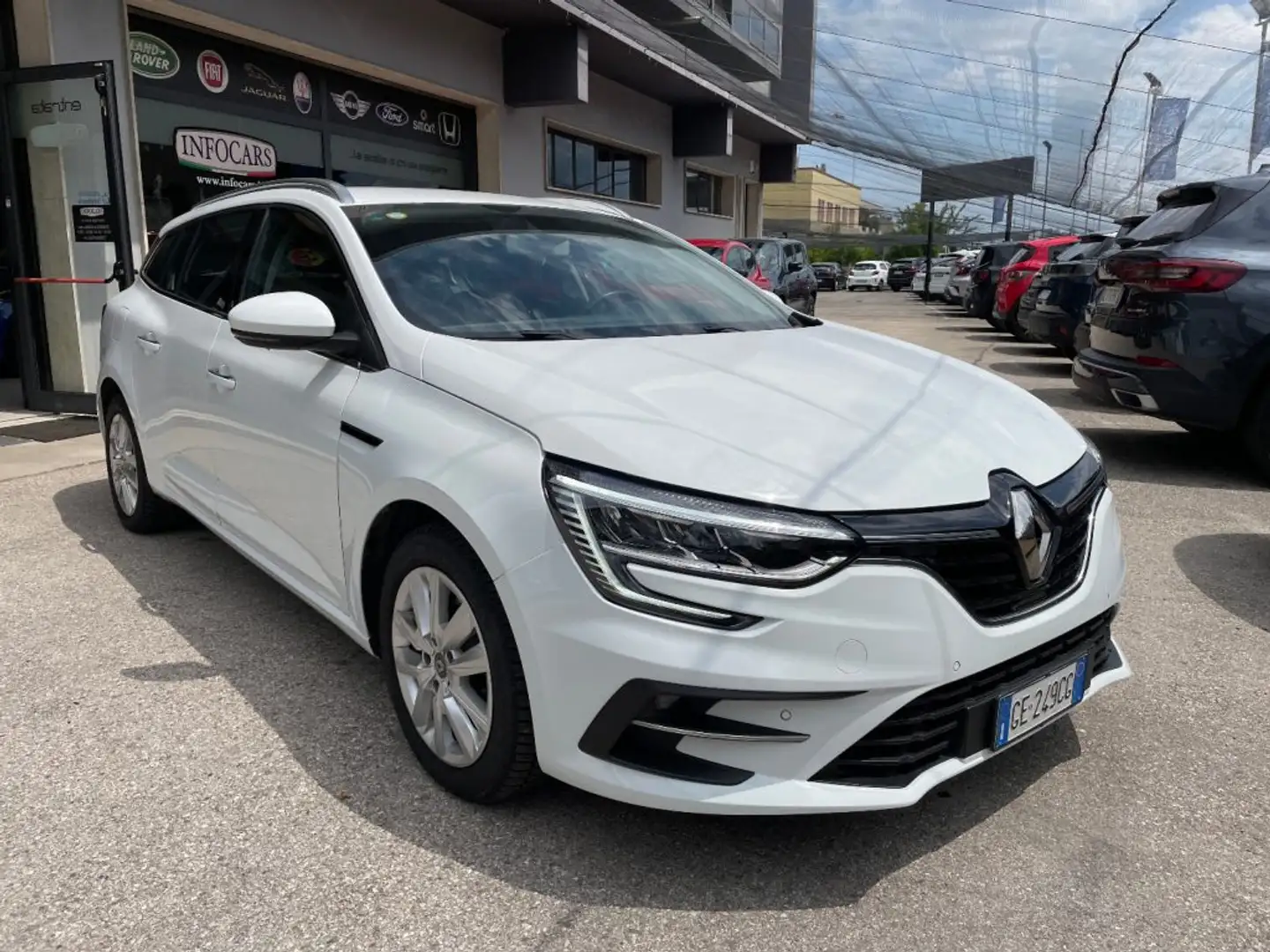 Renault Megane Sporter Blue dCi 115 CV Business AUTOCARRO N1 Bianco - 1