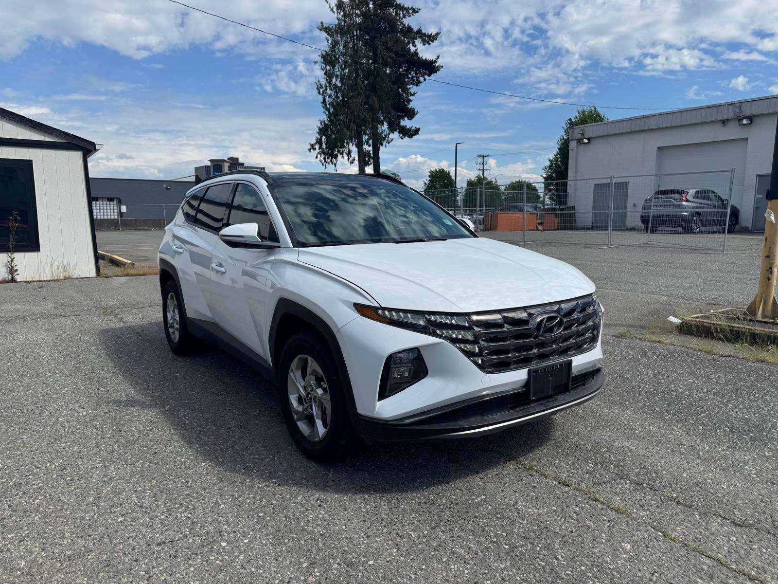 2024 Hyundai Tucson — view 2