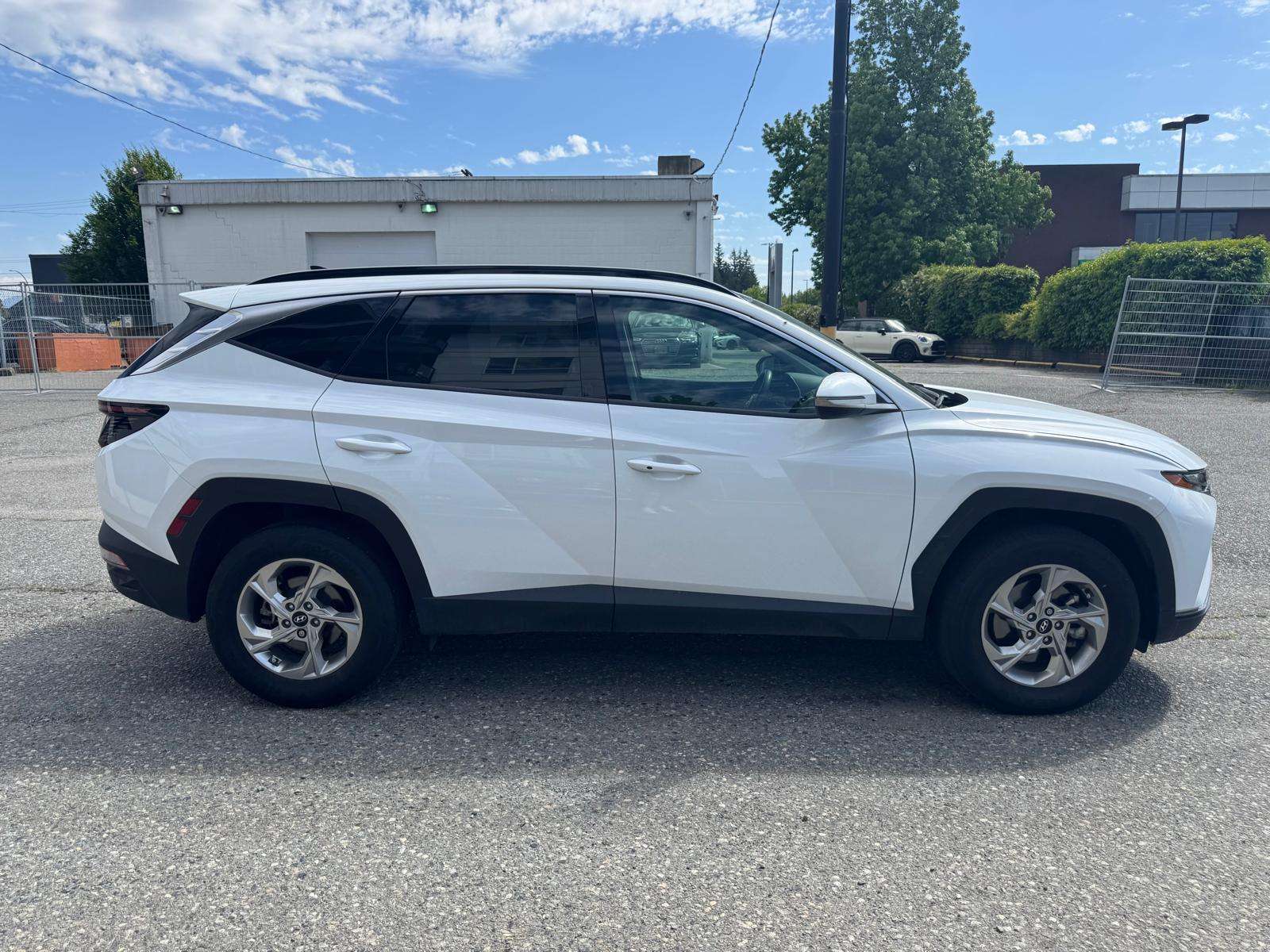 2024 Hyundai Tucson — view 3
