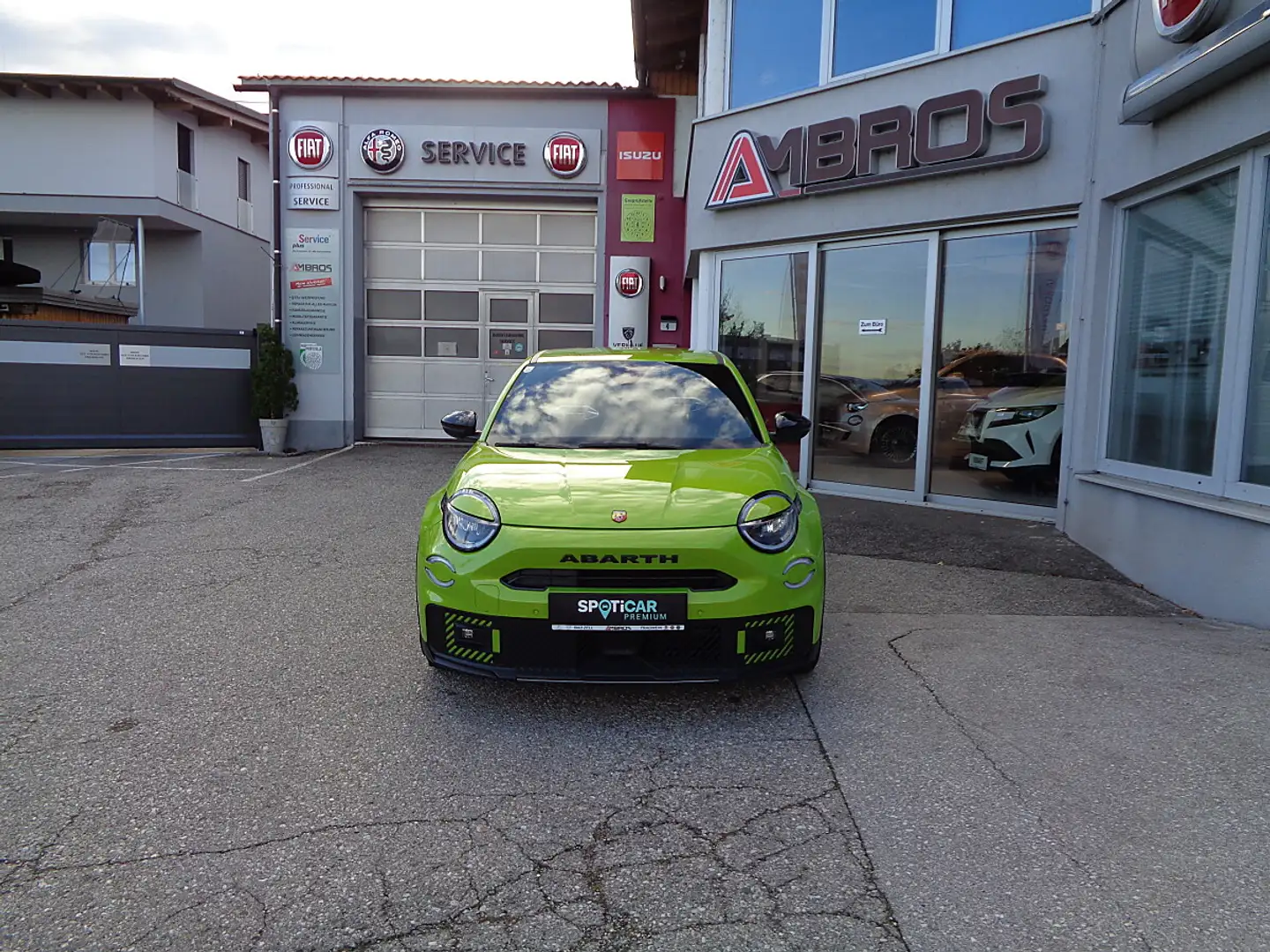 Abarth 600e Scorpionissima - SONDERMODELL mit 280PS - 54 kWh Grün - 2