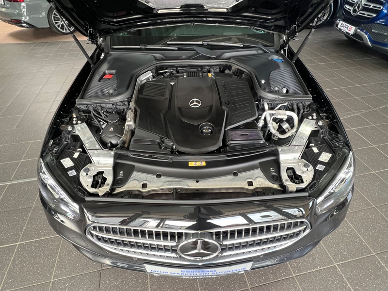 Mercedes-Benz E 400 E 400d T 4M 2x Avantgarde Night FAP+HuD+Panorama — photo 4
