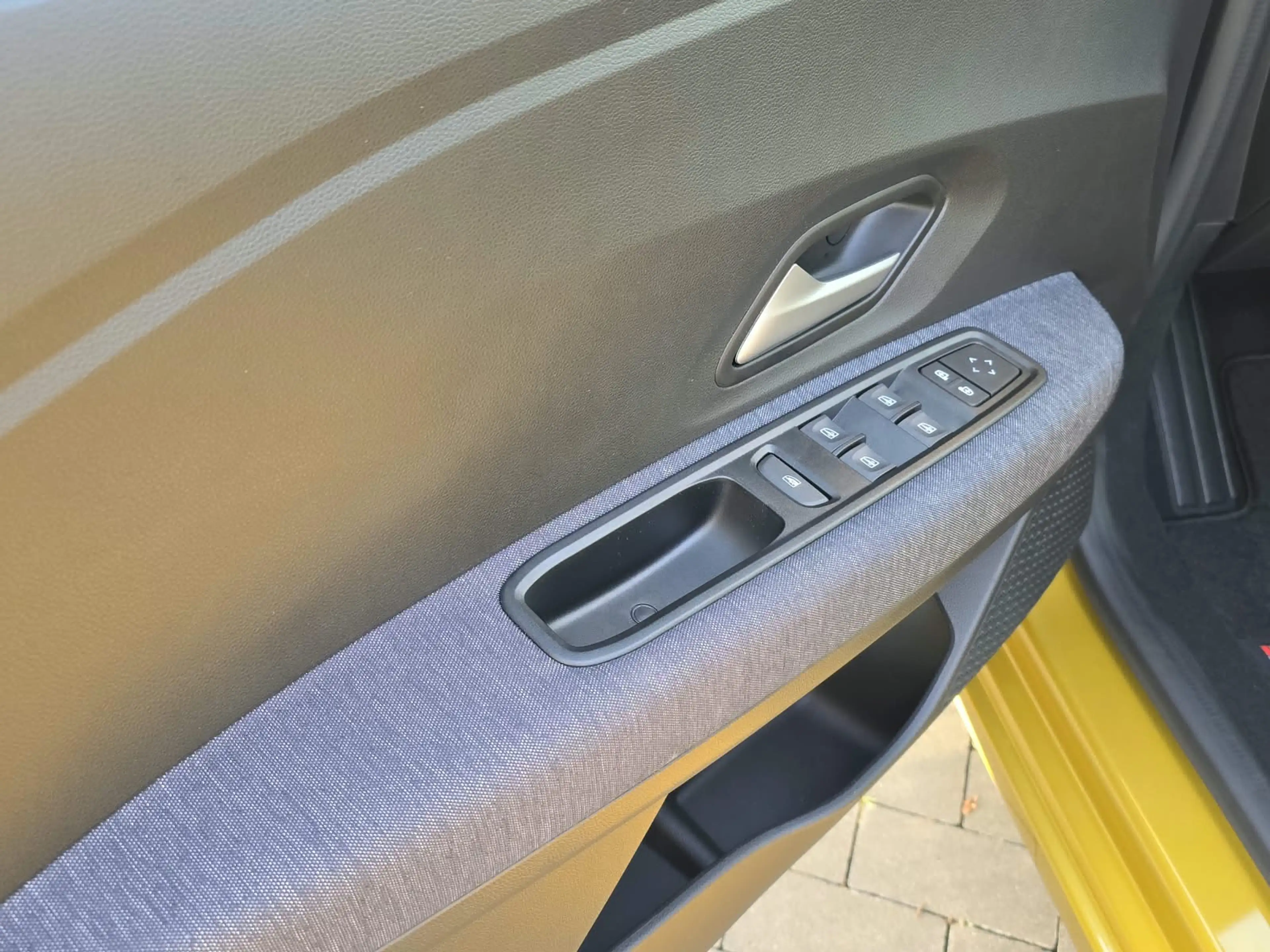 Dacia Sandero III 1.0 TCe 100 Expression (EU 6e) — photo 10