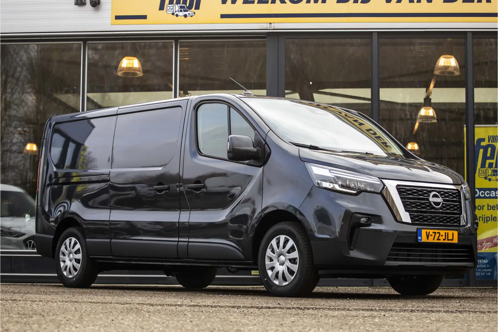 Nissan Primastar 2.0 dCi L2H1 N-Connecta EX.BTW Grijs - 1