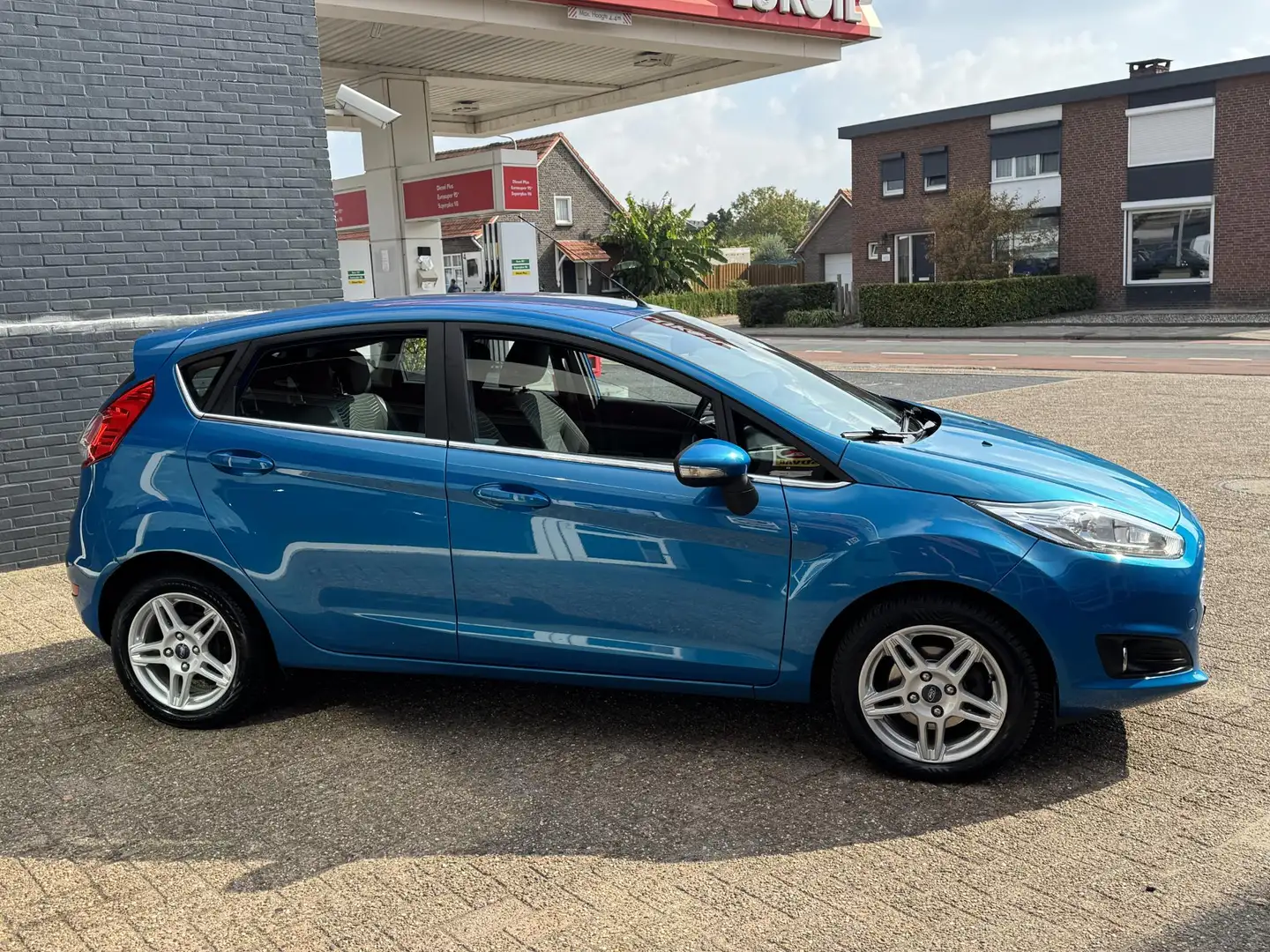 Ford Fiesta 1.0 EcoBoost Titanium Blauw - 2