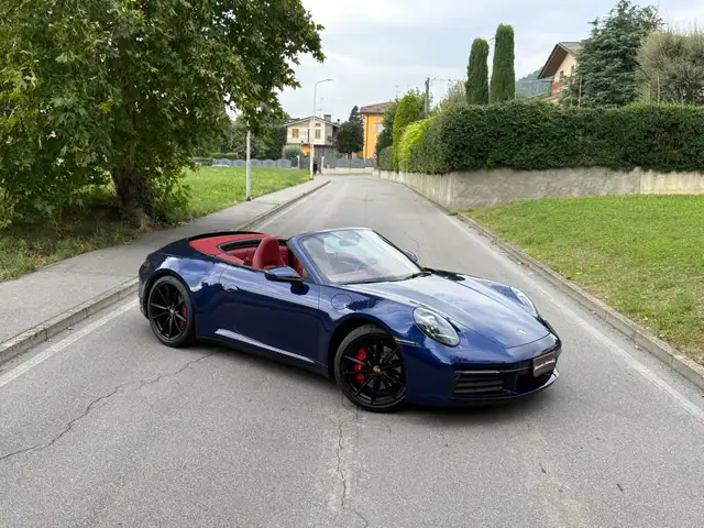 Porsche 911 view 14