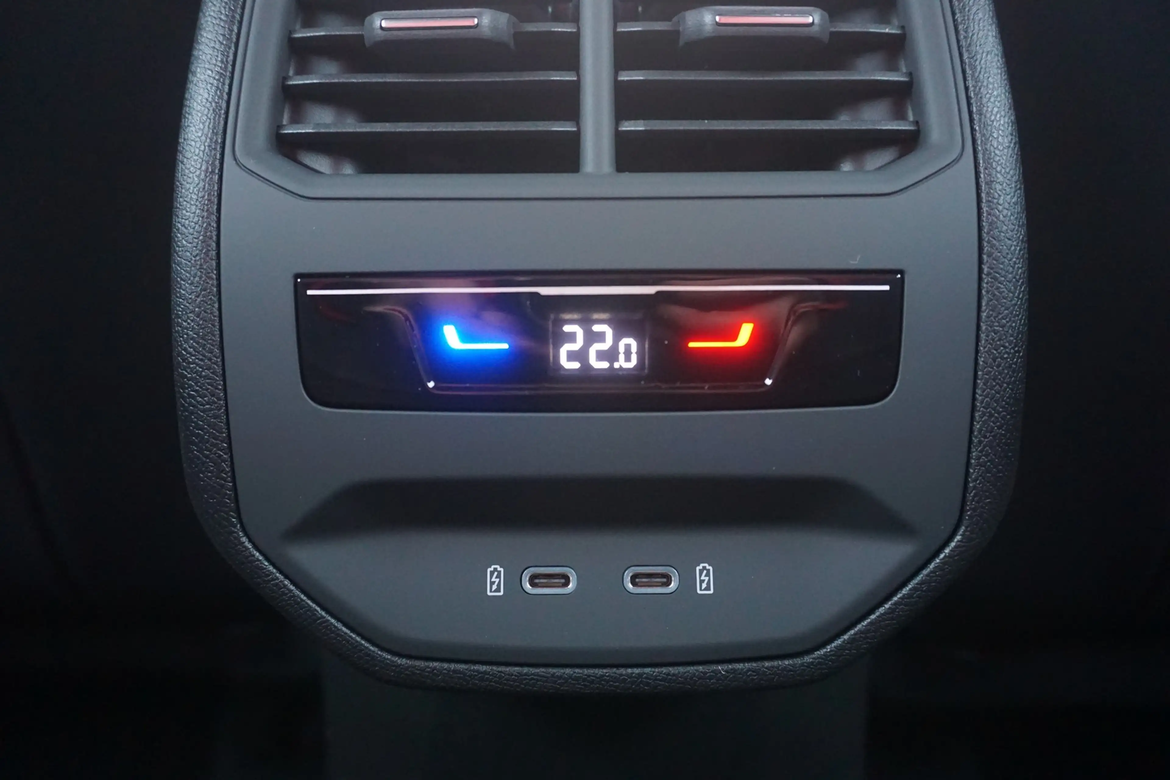 CUPRA Formentor 2.0 VZ 4Drive LED Navi ACC Kamera — photo 18