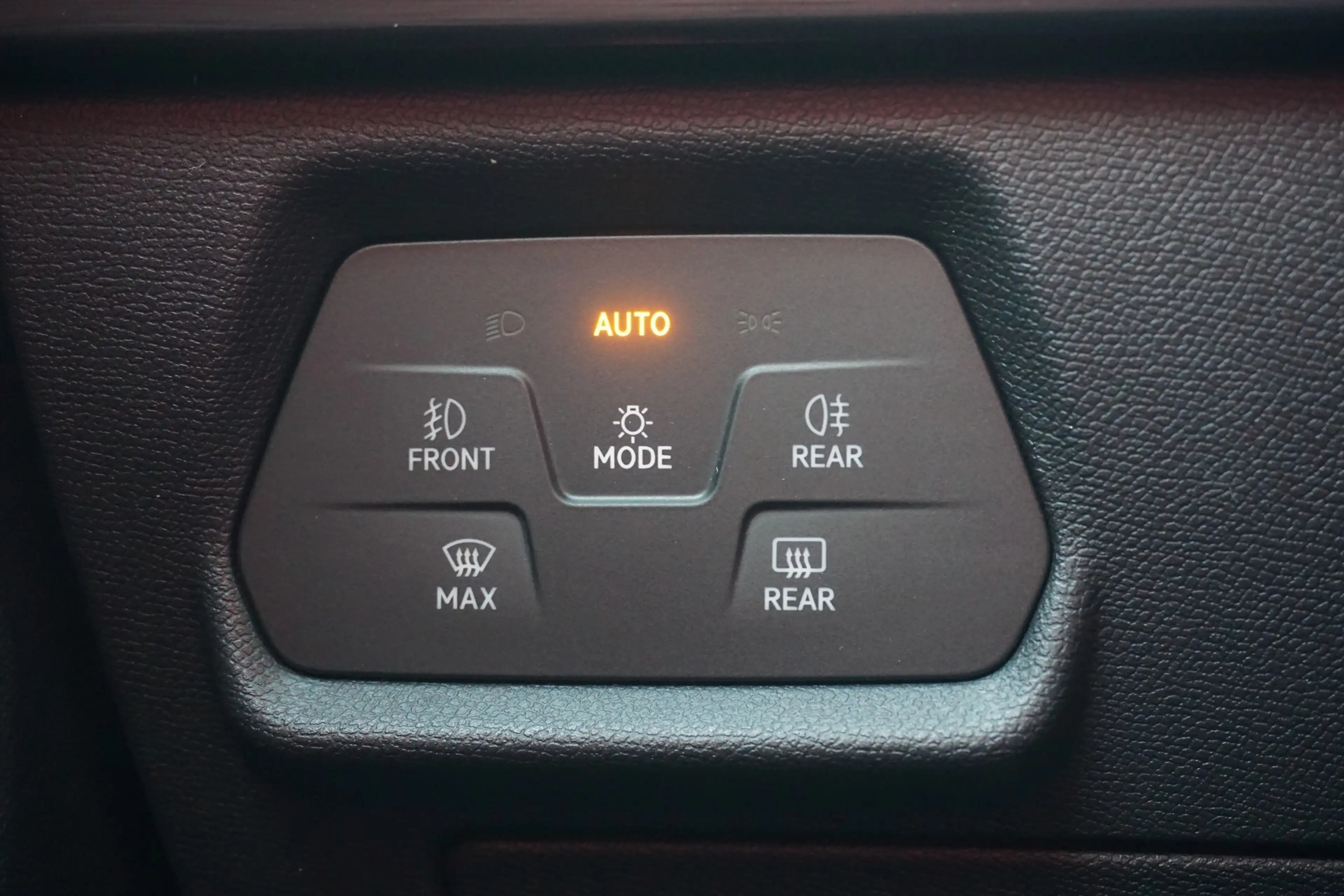 CUPRA Formentor 2.0 VZ 4Drive LED Navi ACC Kamera — photo 16