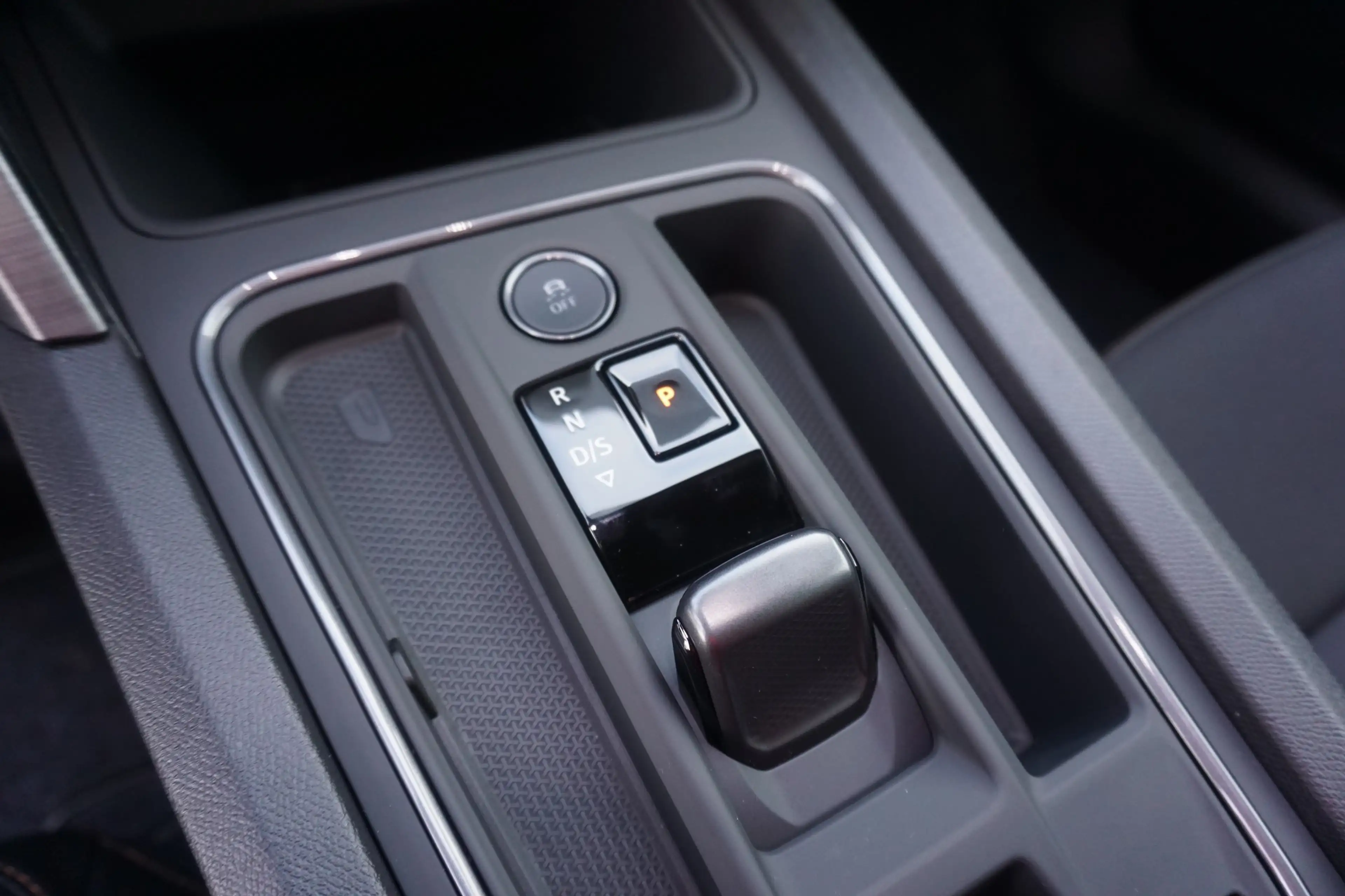 CUPRA Formentor 2.0 VZ 4Drive LED Navi ACC Kamera — photo 20