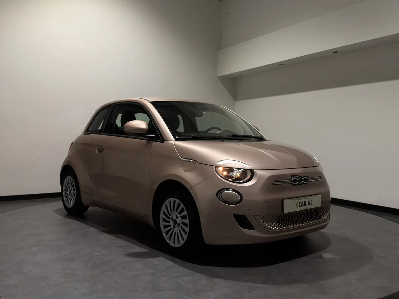 Fiat 500 42 kWh | Apple CarPlay - Android Auto | Stoelen ve — photo 1 of 29