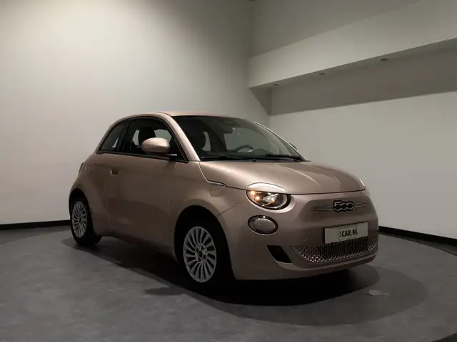 Fiat 500 42 kWh | Apple CarPlay - Android Auto | Stoelen ve