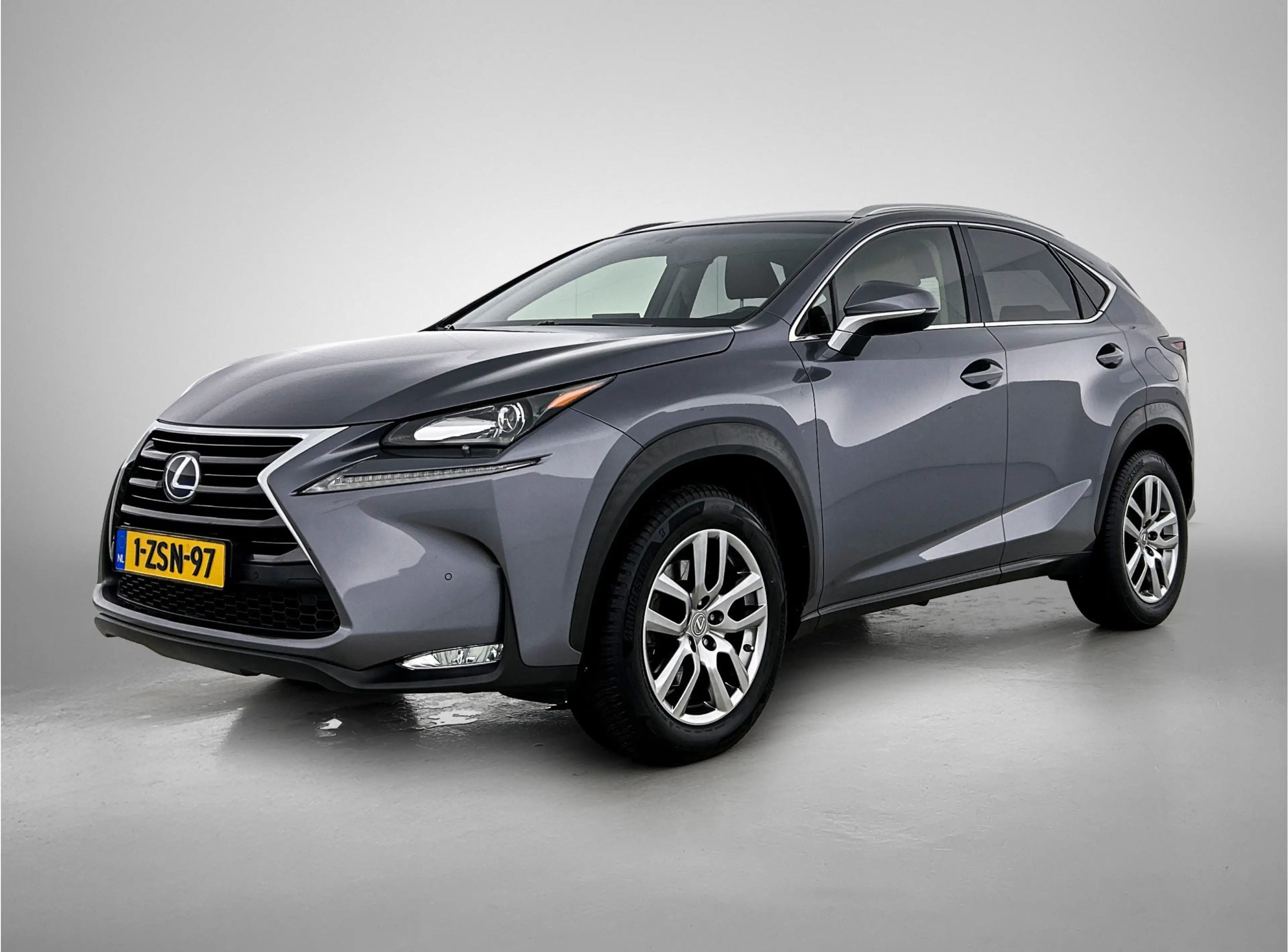 Lexus NX 300h AWD Business Line Pro | Stoelverwarming | Parkeers