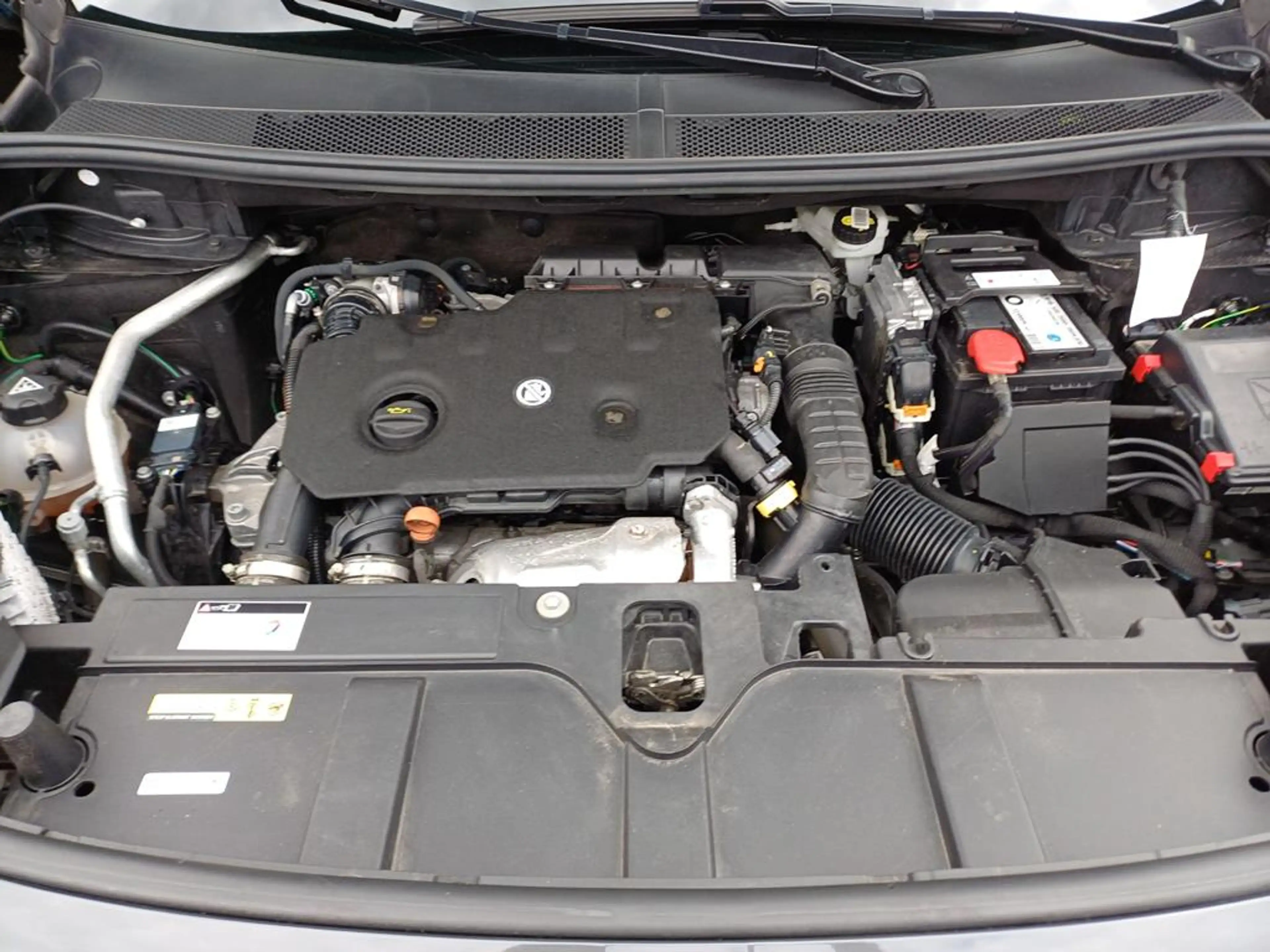 DS Automobiles DS 7 Performance Line+ Blue HDI 130 — photo 5