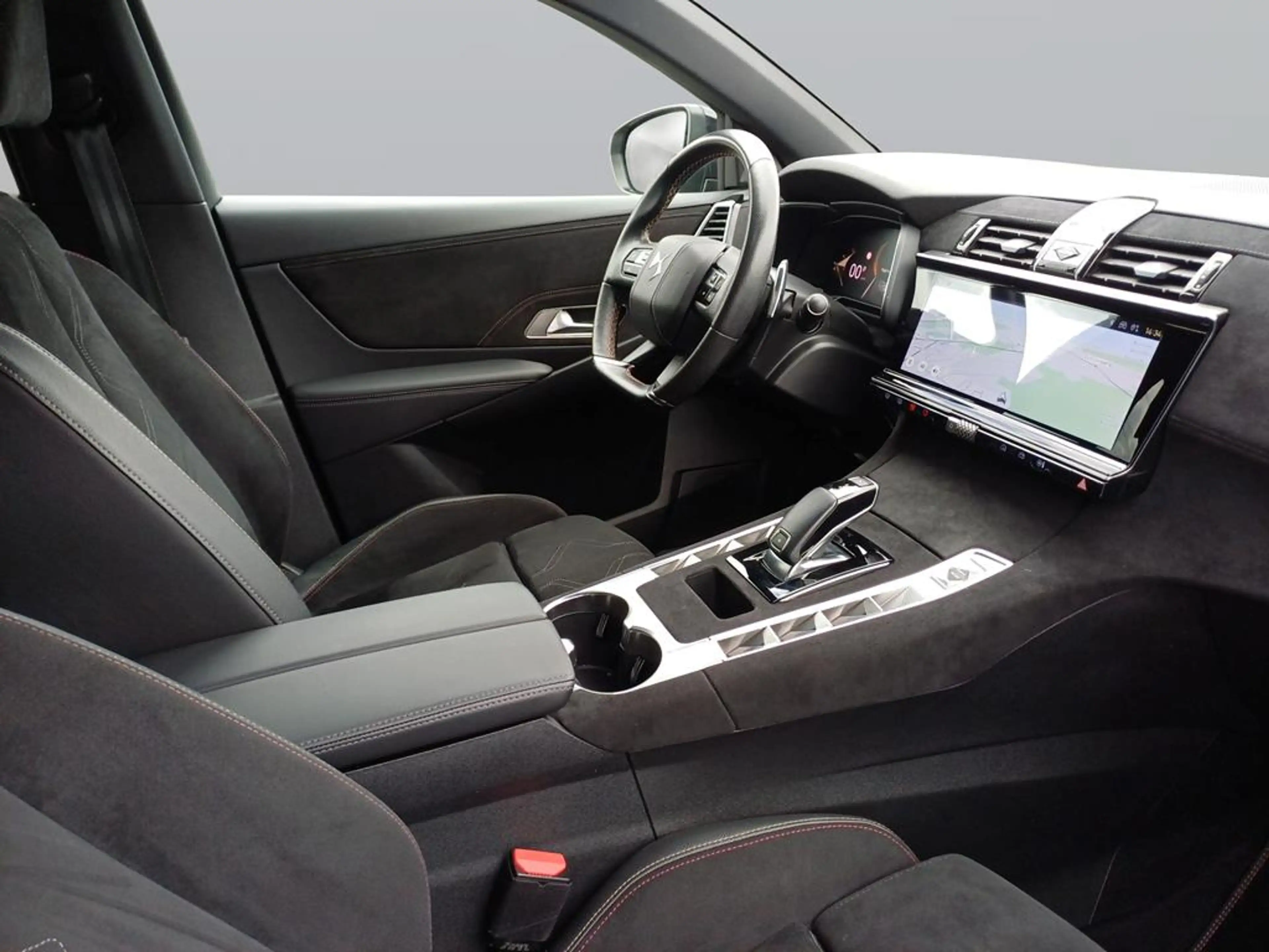 DS Automobiles DS 7 Performance Line+ Blue HDI 130 — photo 11