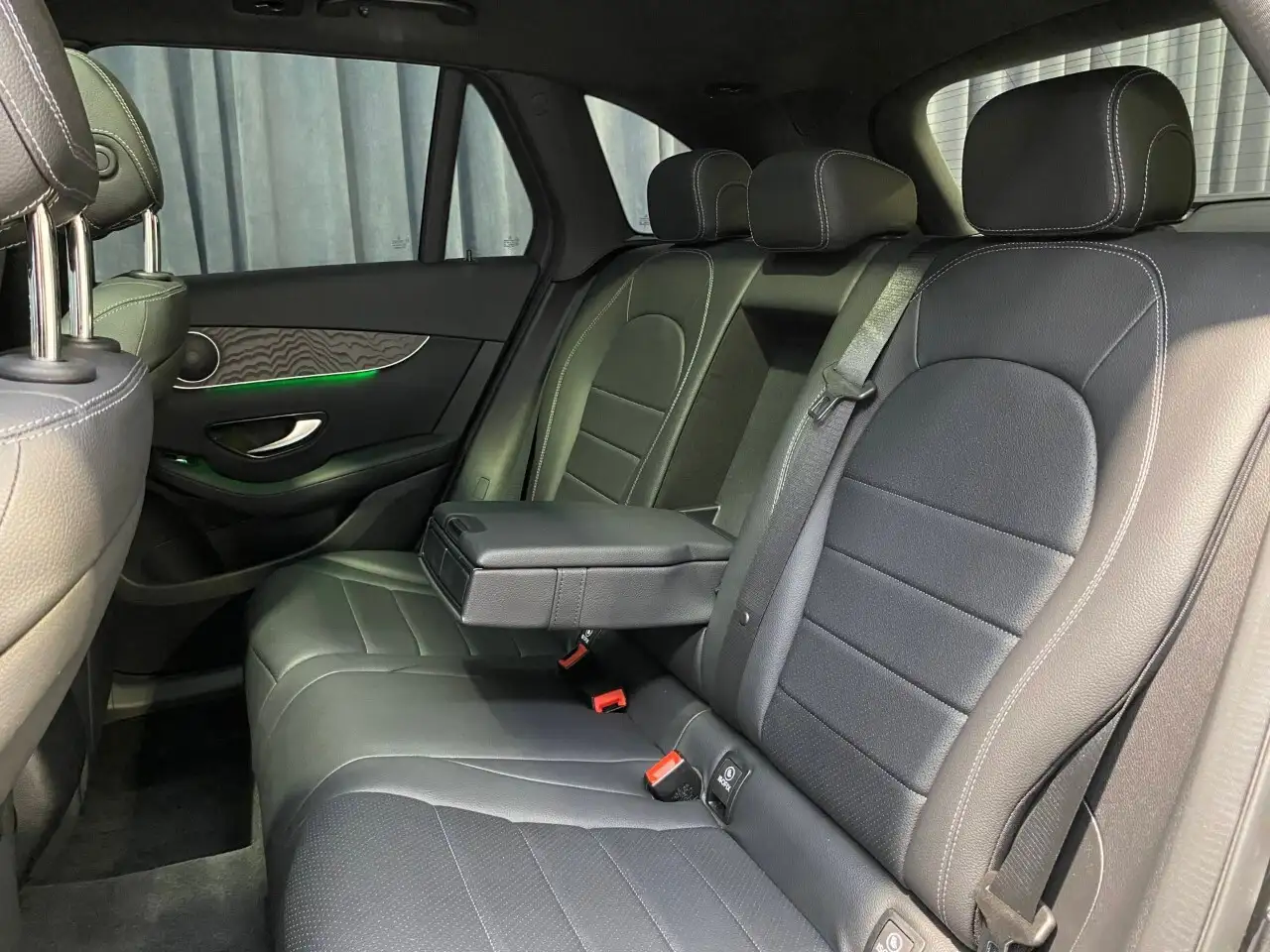 Mercedes-Benz GLC снимка Mercedes-Benz GLC