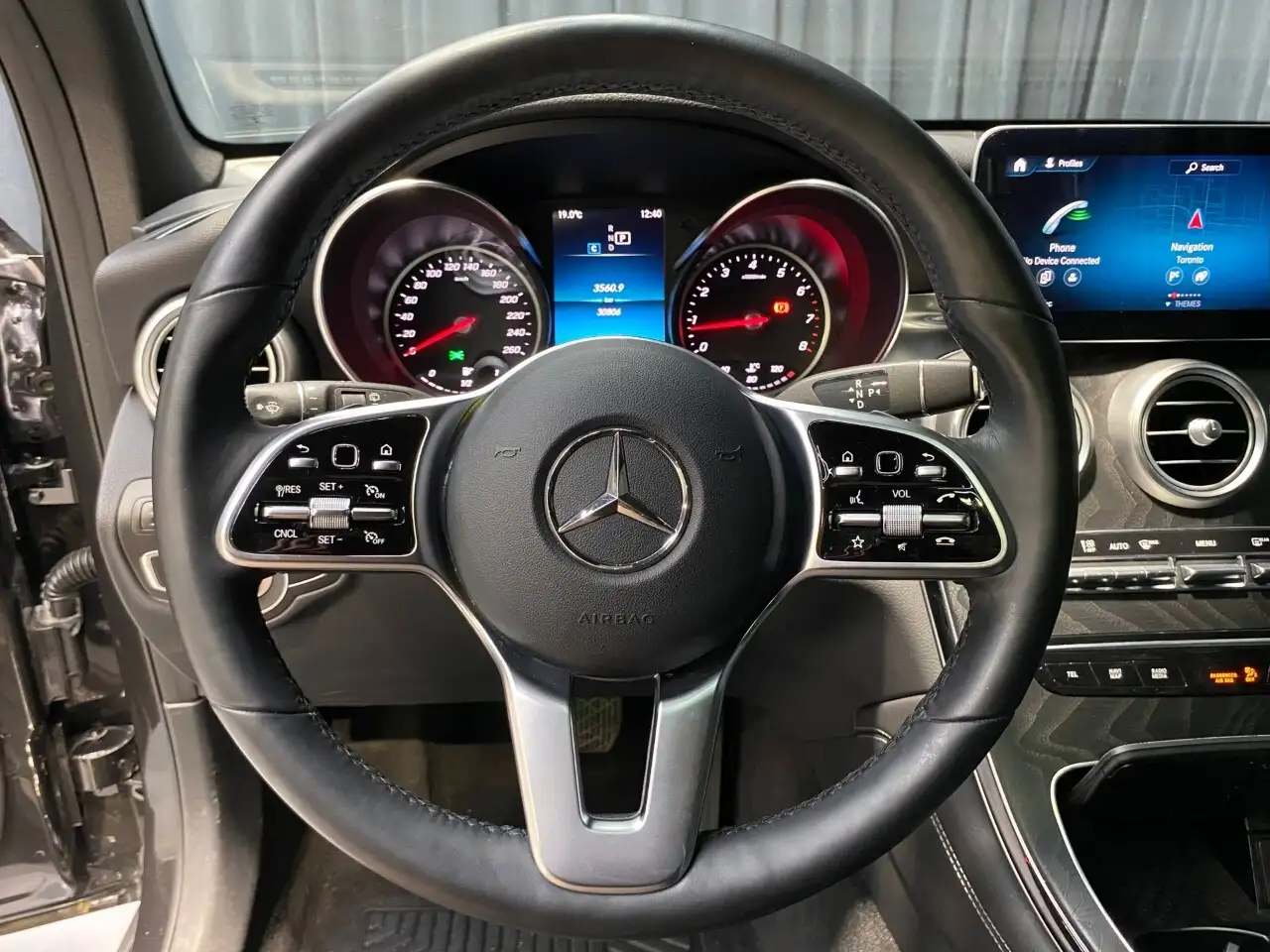Mercedes-Benz GLC снимка Mercedes-Benz GLC