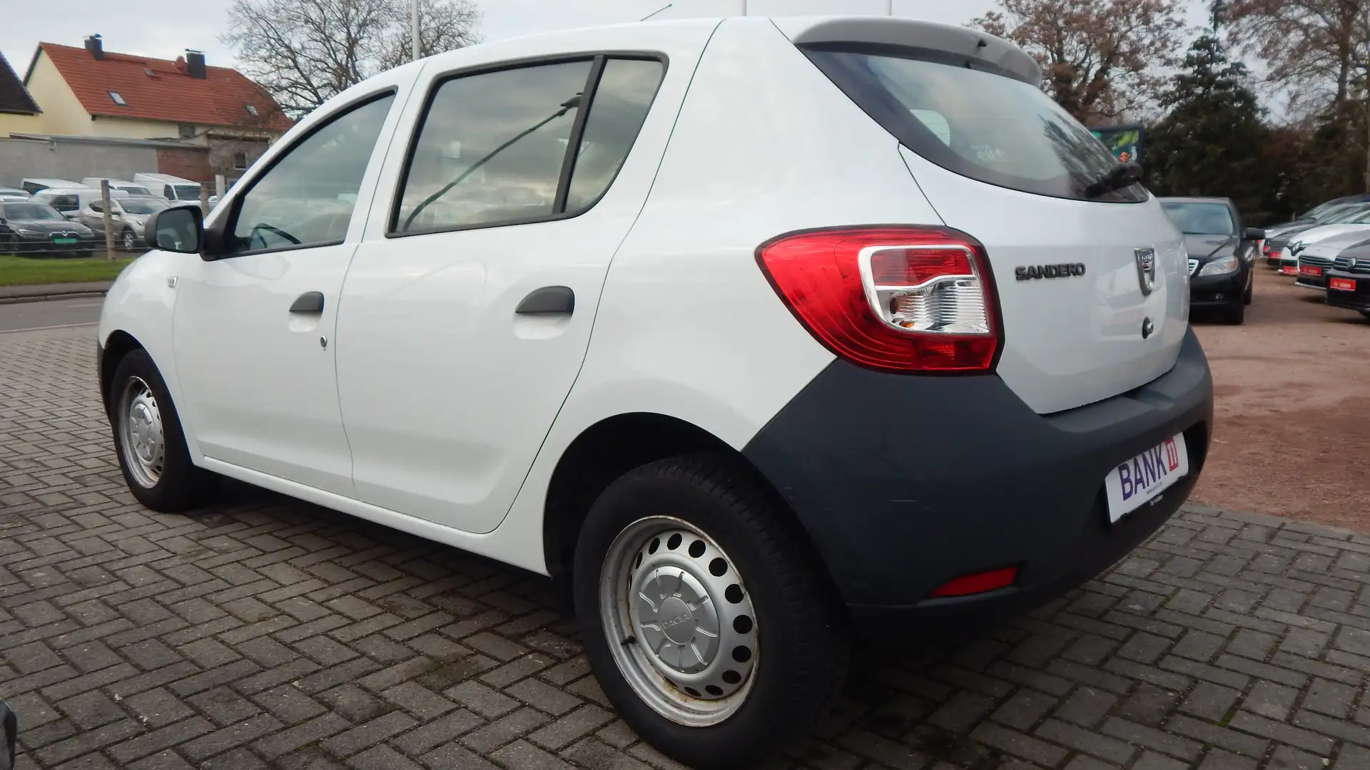 Dacia Sandero Sandero 1.2 16V 75 Essentiel AUS ERSTER HAND! Wit - 2