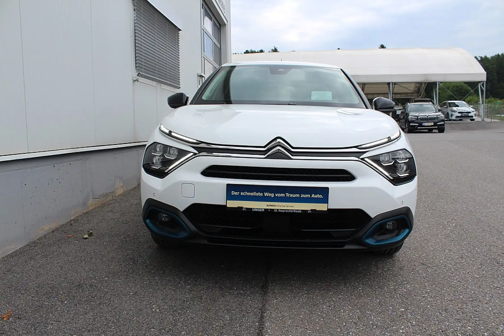 Citroen C4 e-C4 136 50kWh Shine Pack Weiß - 2