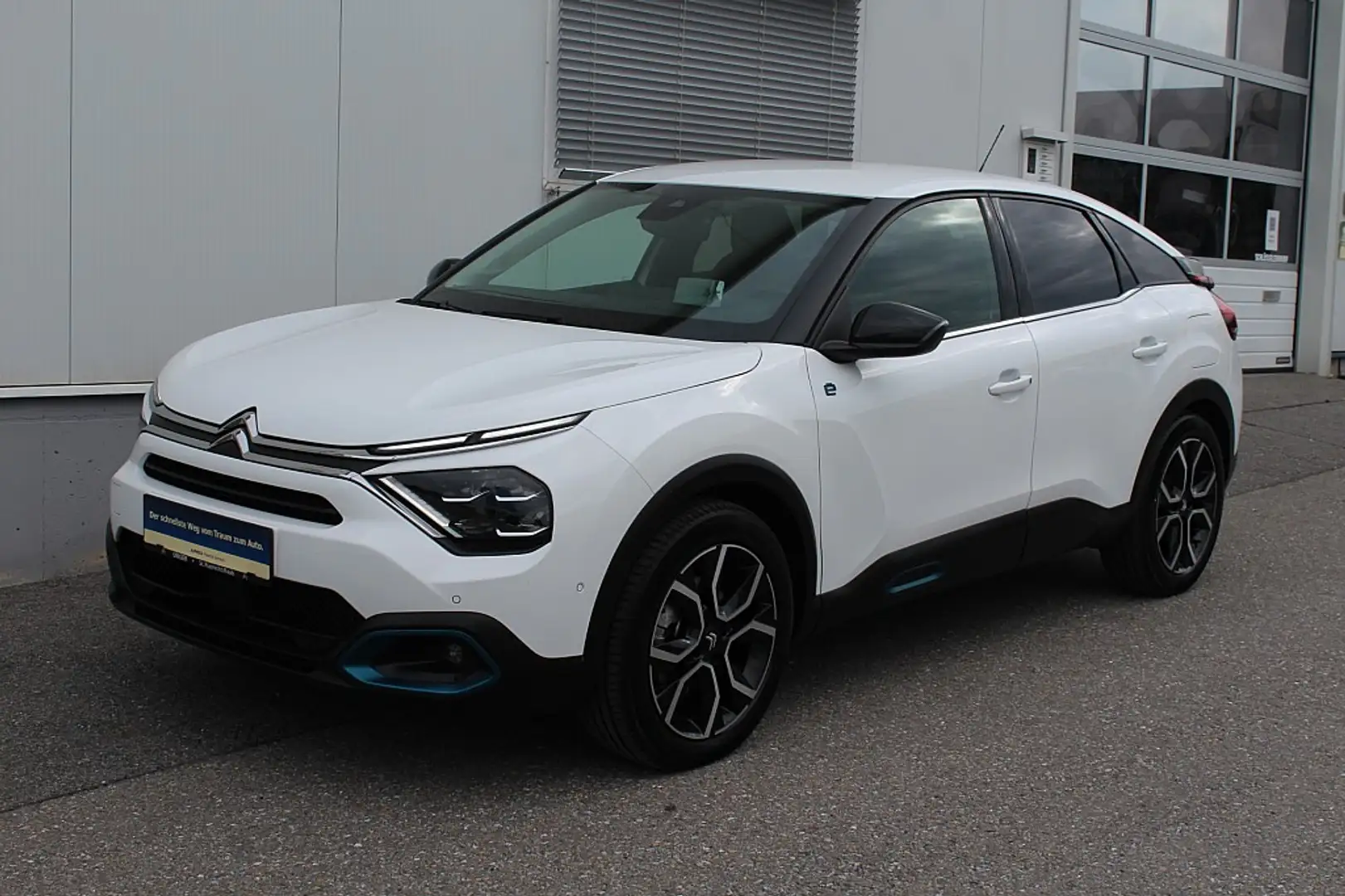 Citroen C4 e-C4 136 50kWh Shine Pack Weiß - 1