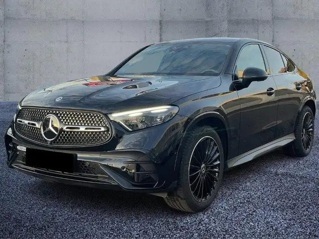 Mercedes-Benz 220 main image