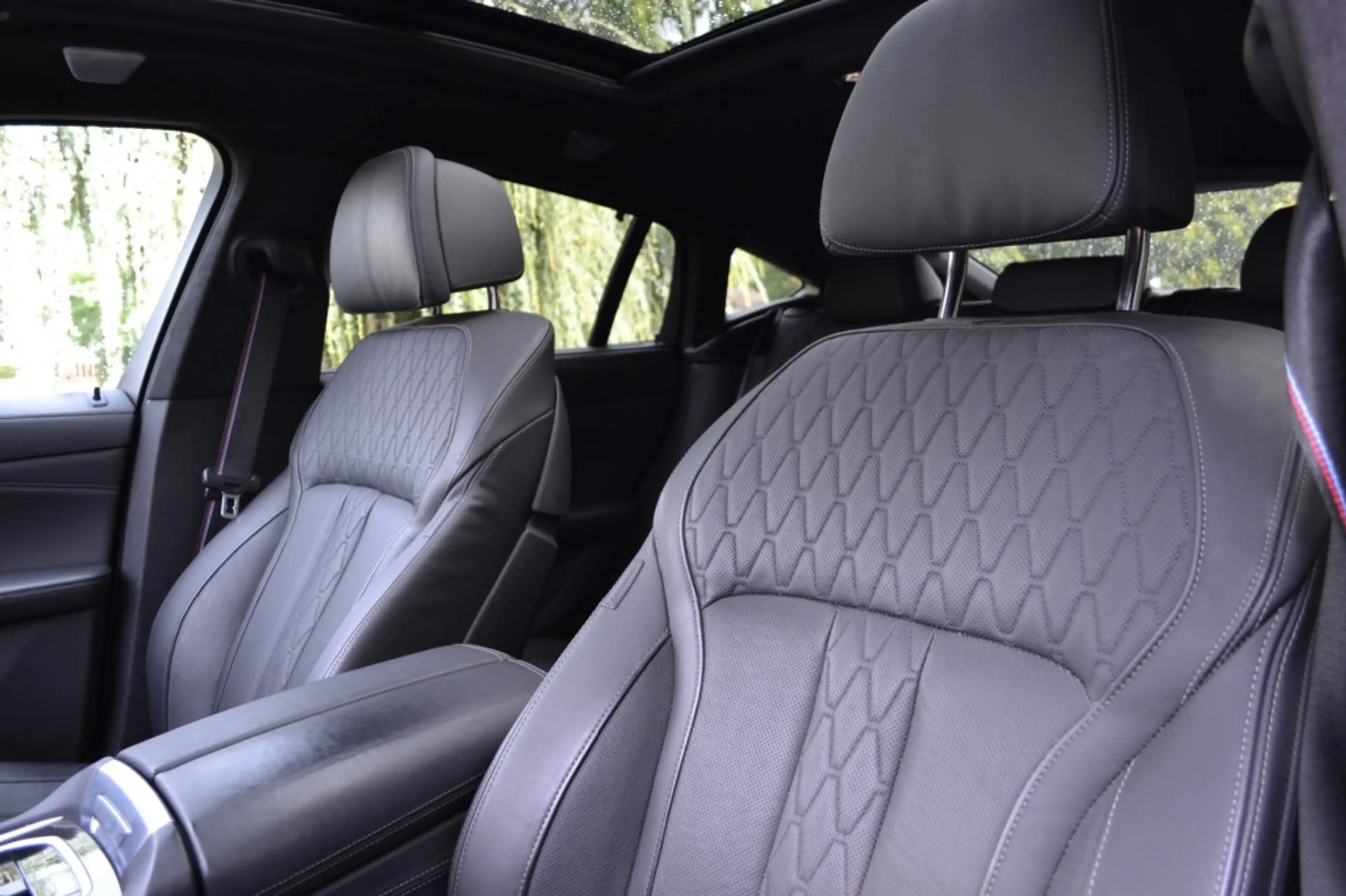 BMW X6 M60I B&W / Massage / NP 225.000,00 euro — photo 13