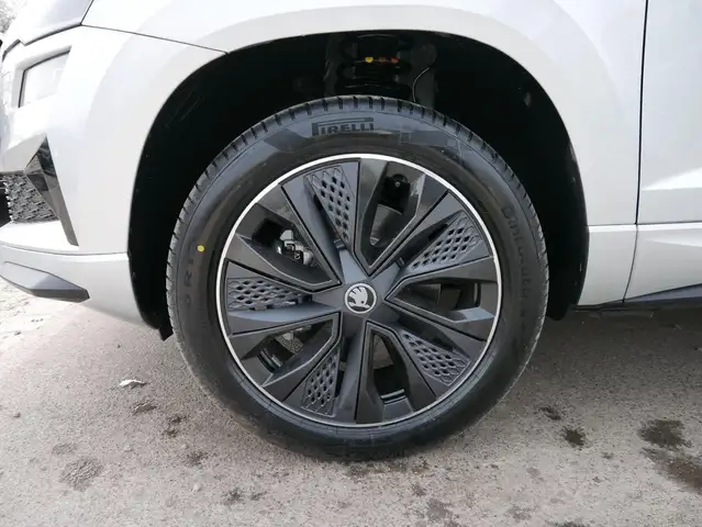 Skoda Karoq view 3