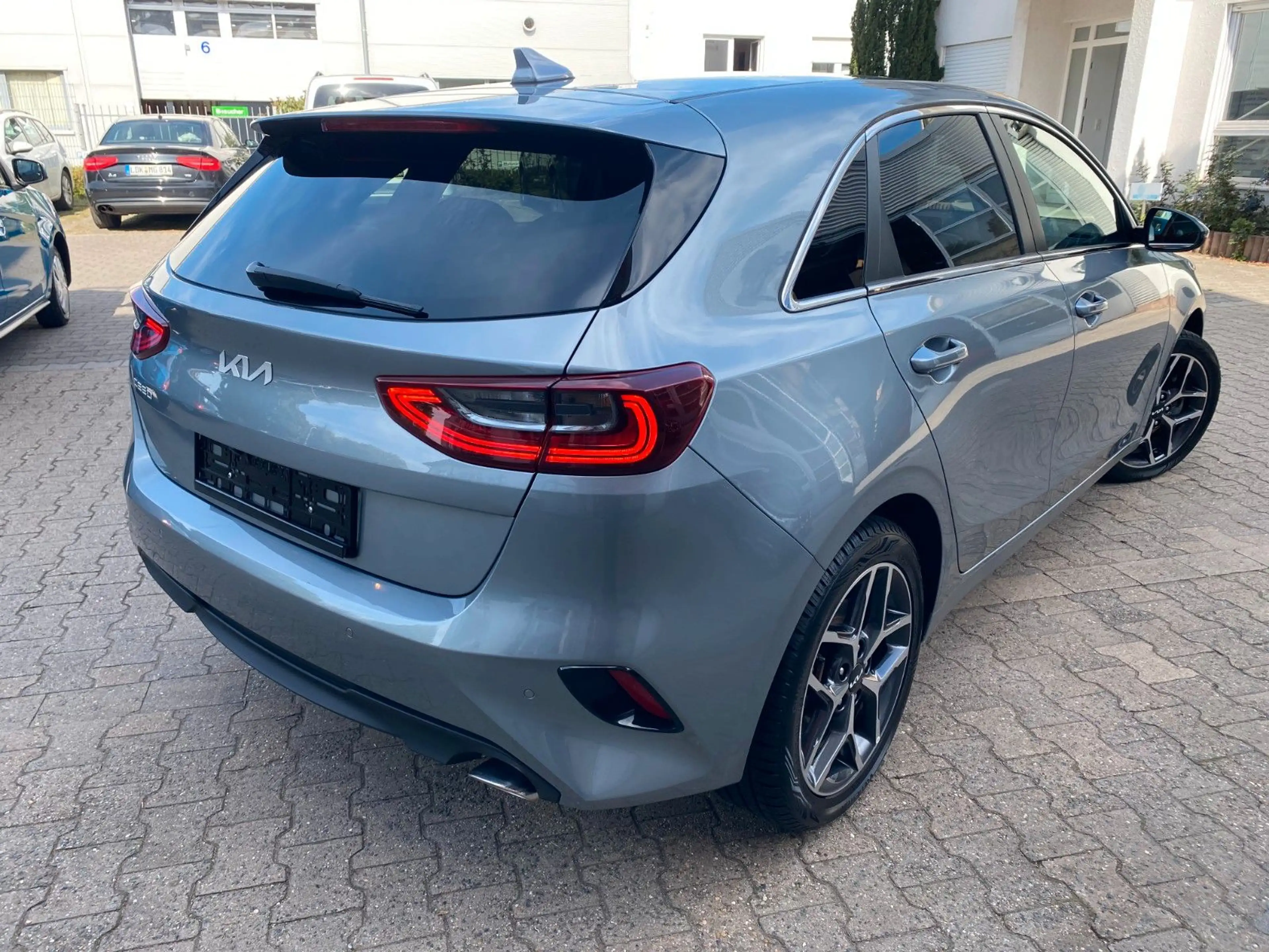 Kia Ceed / cee'd Ceed Ultimate Edition/Automatik/JBL/LED — photo 4