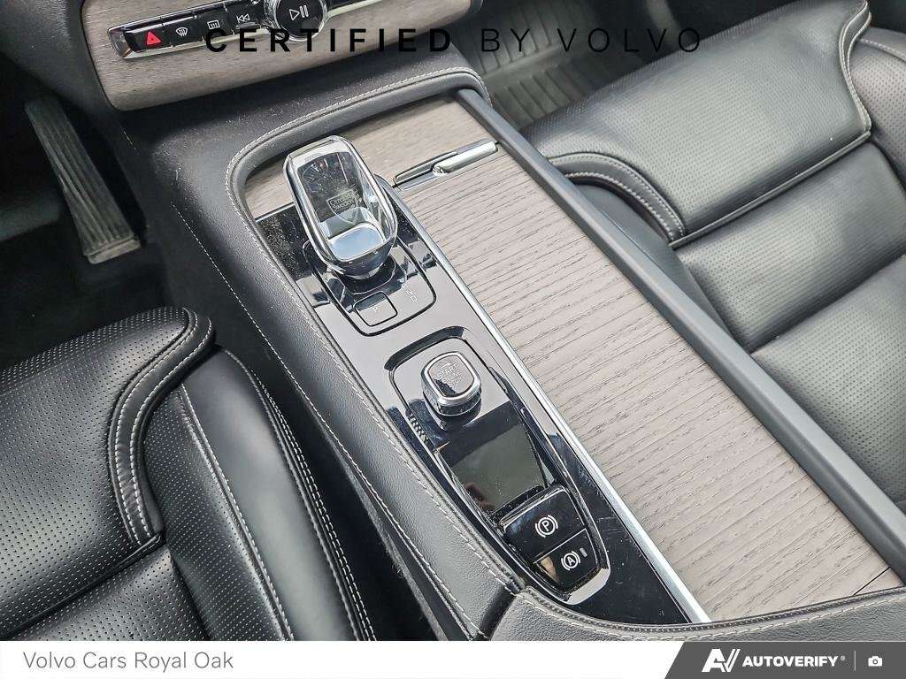 2023 Volvo XC90 Ultimate Dark Theme thumb 18