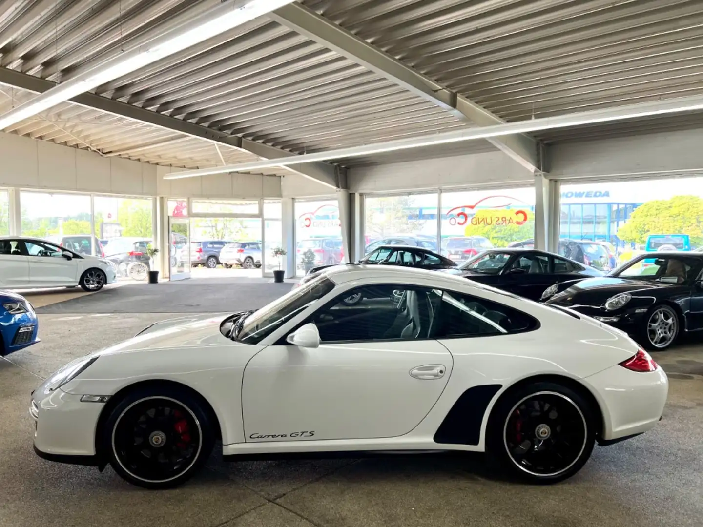 Porsche 997 /911 Carrera GTS Coupe PDK 2Hand DFz *SHZ*NAV Blanc - 2