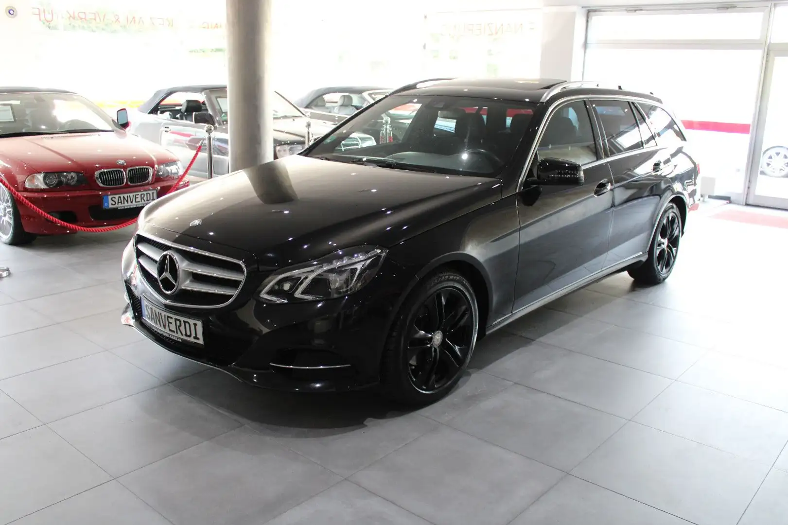 Mercedes-Benz E 220 BlueTEC T AVANTGARDE SPORTPAKET *EURO 6* Noir - 1