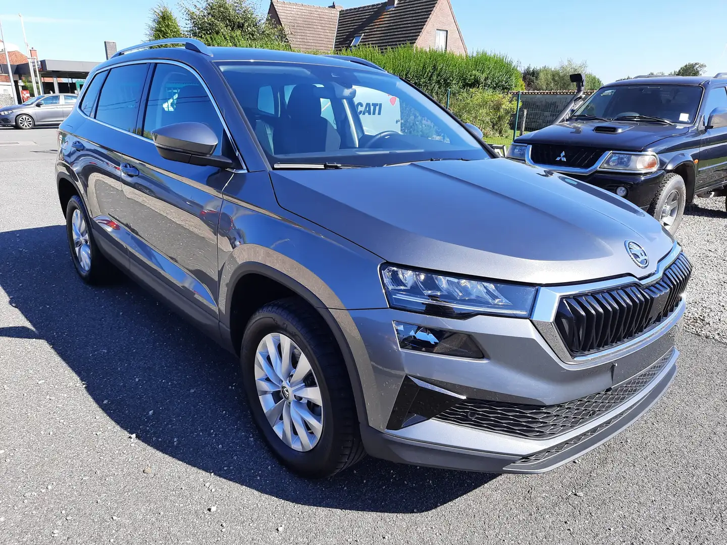 Skoda Karoq 1.5 TSI Gris - 2