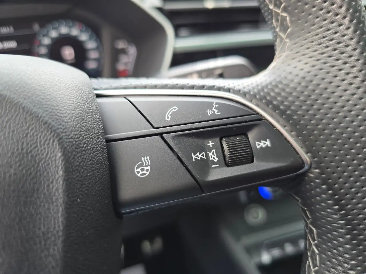 Audi Q3 снимка Audi Q3
