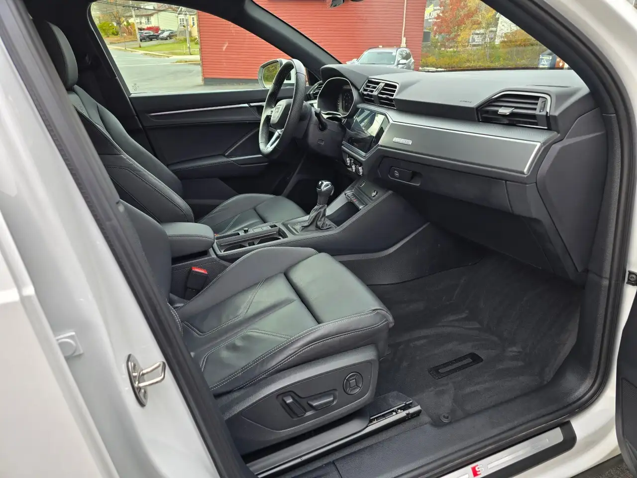 Audi Q3 снимка Audi Q3