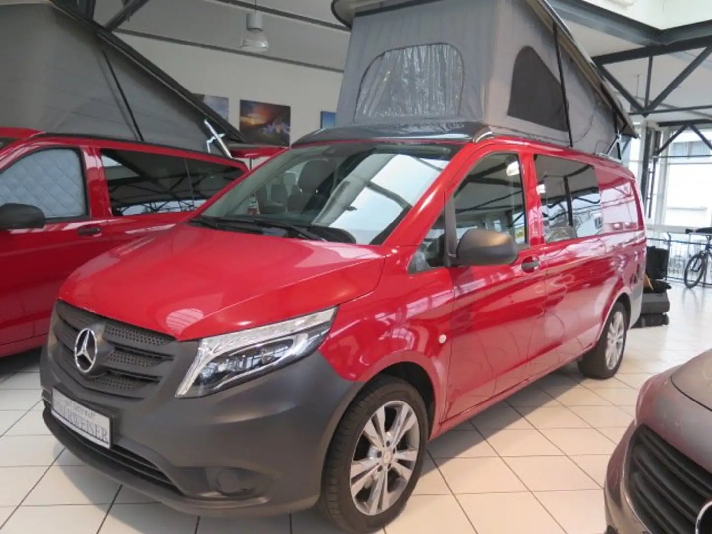 Mercedes-Benz "Marco Polo" Küche Standhzg LED AHK Kamera Rot - 1