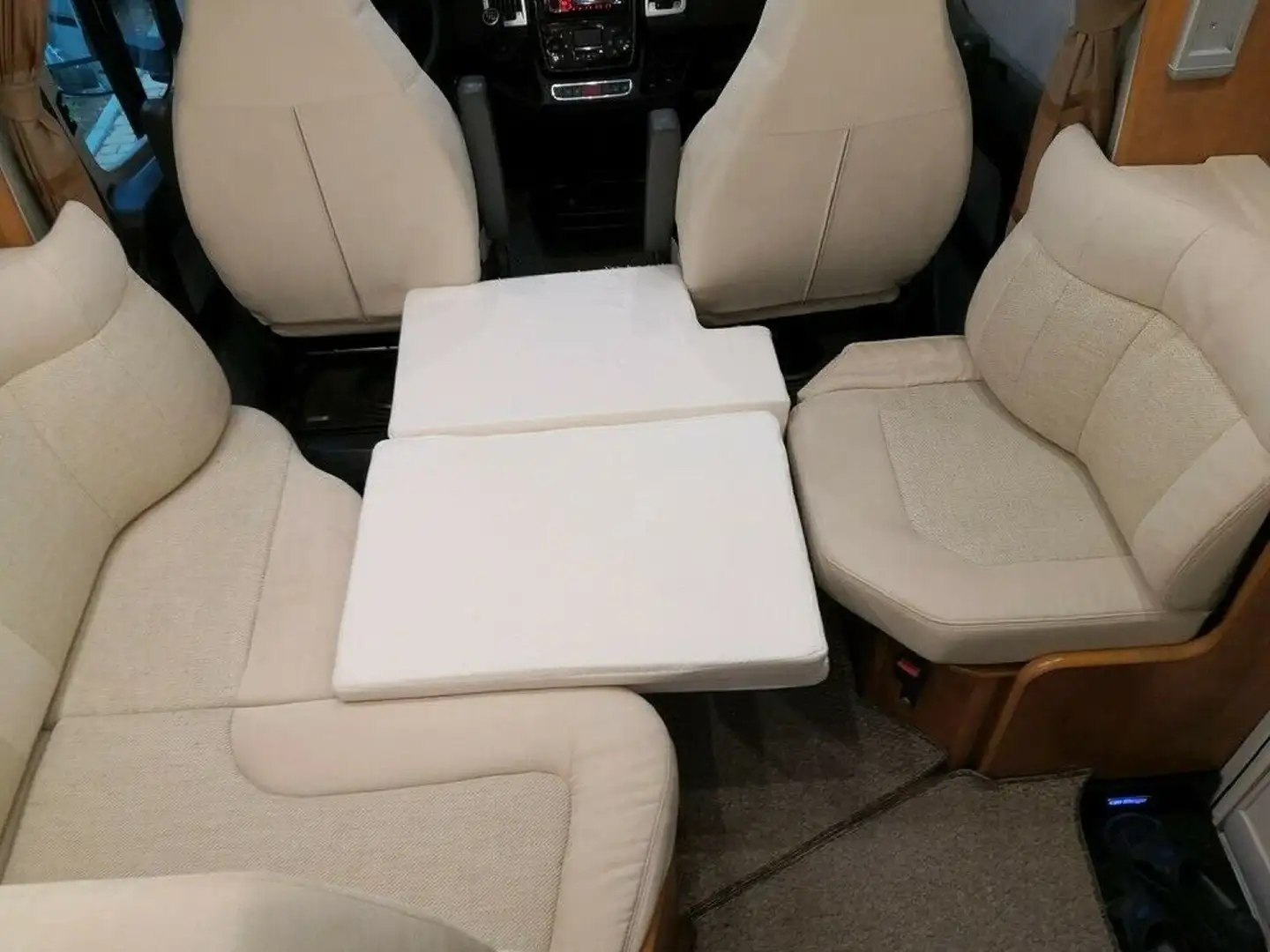 Ford Transit Carthago C-Tourer - 2