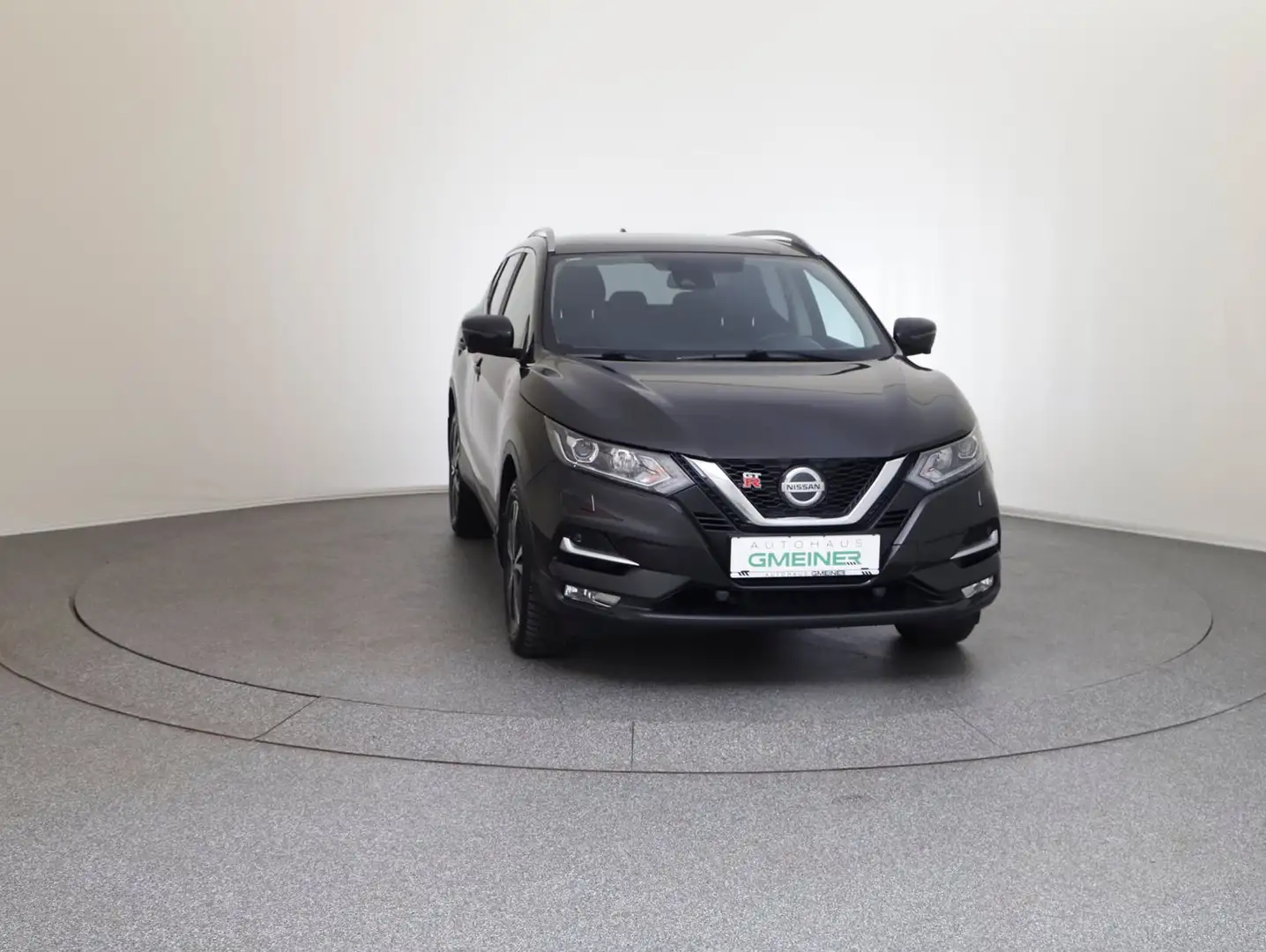 Nissan Qashqai N-Connecta Schwarz - 2