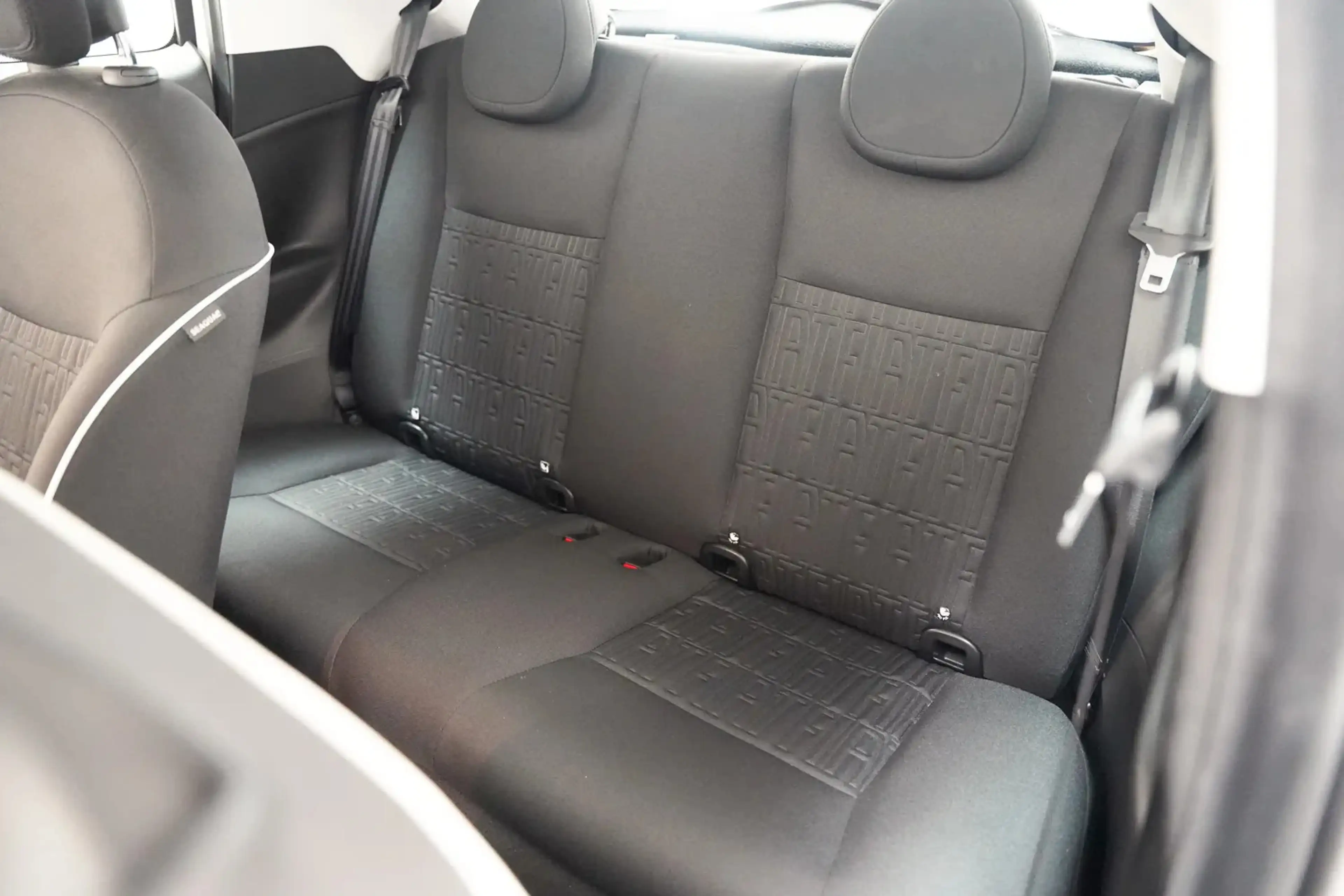 Fiat 500e 3+1 Urban 24 kWh [ Navi Apple Android Clima Cruise — photo 10