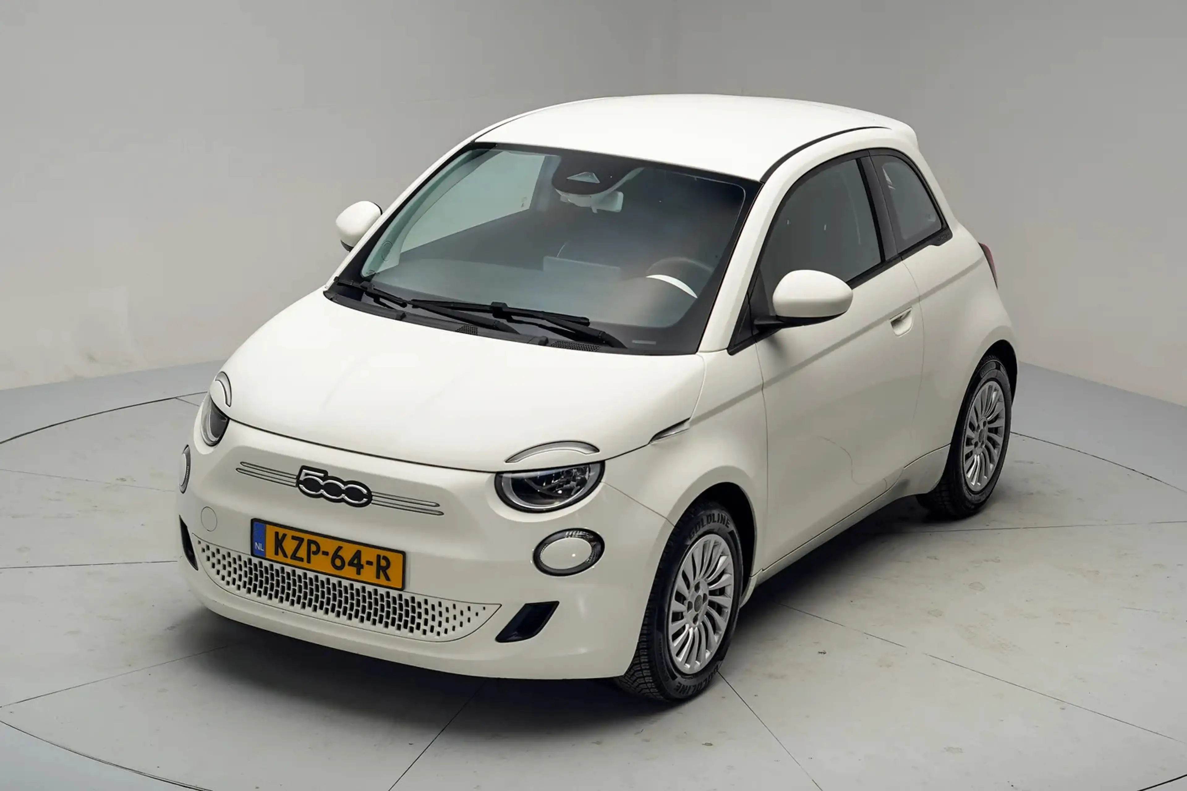 Fiat 500e 3+1 Urban 24 kWh [ Navi Apple Android Clima Cruise — photo 11