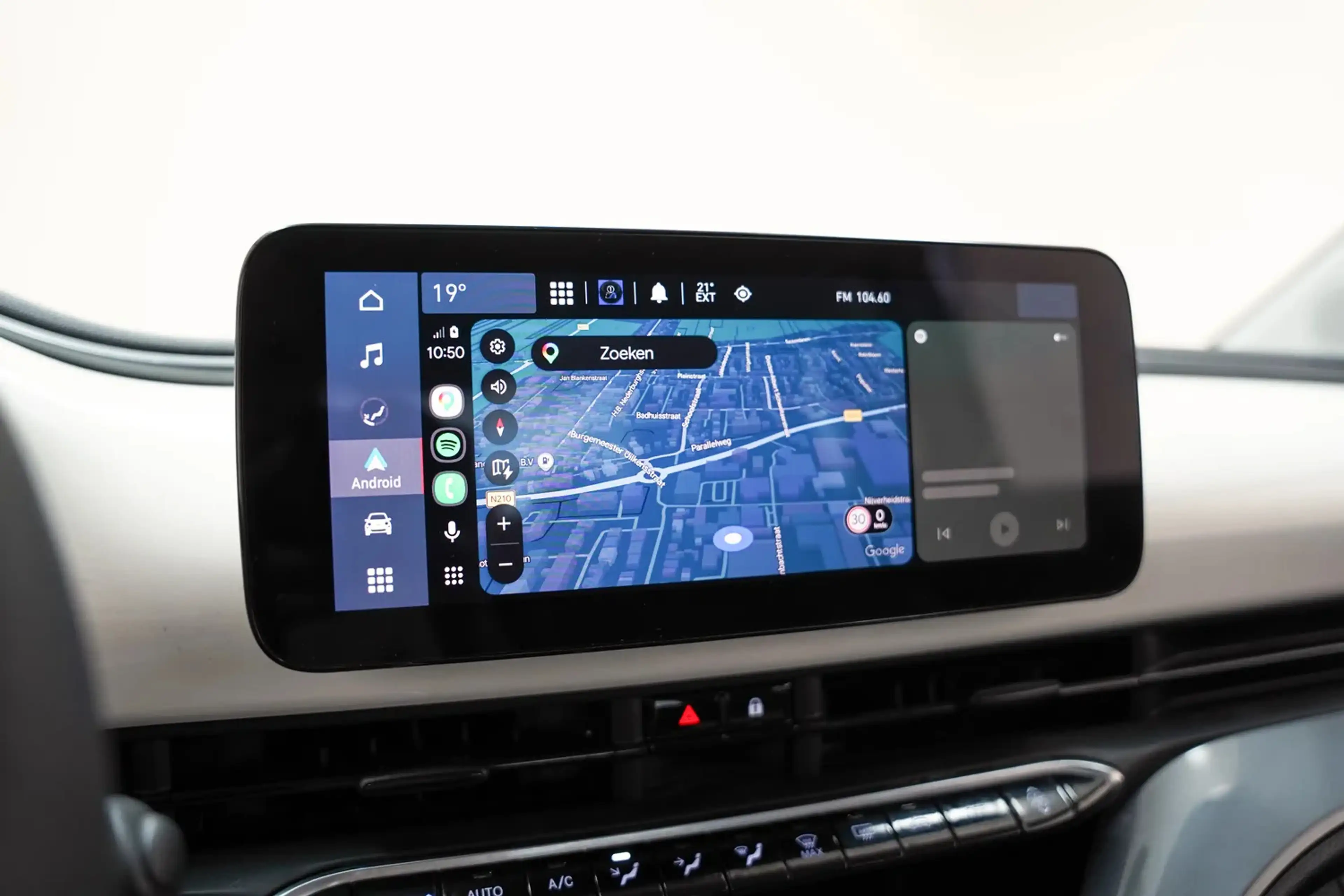 Fiat 500e 3+1 Urban 24 kWh [ Navi Apple Android Clima Cruise — photo 7