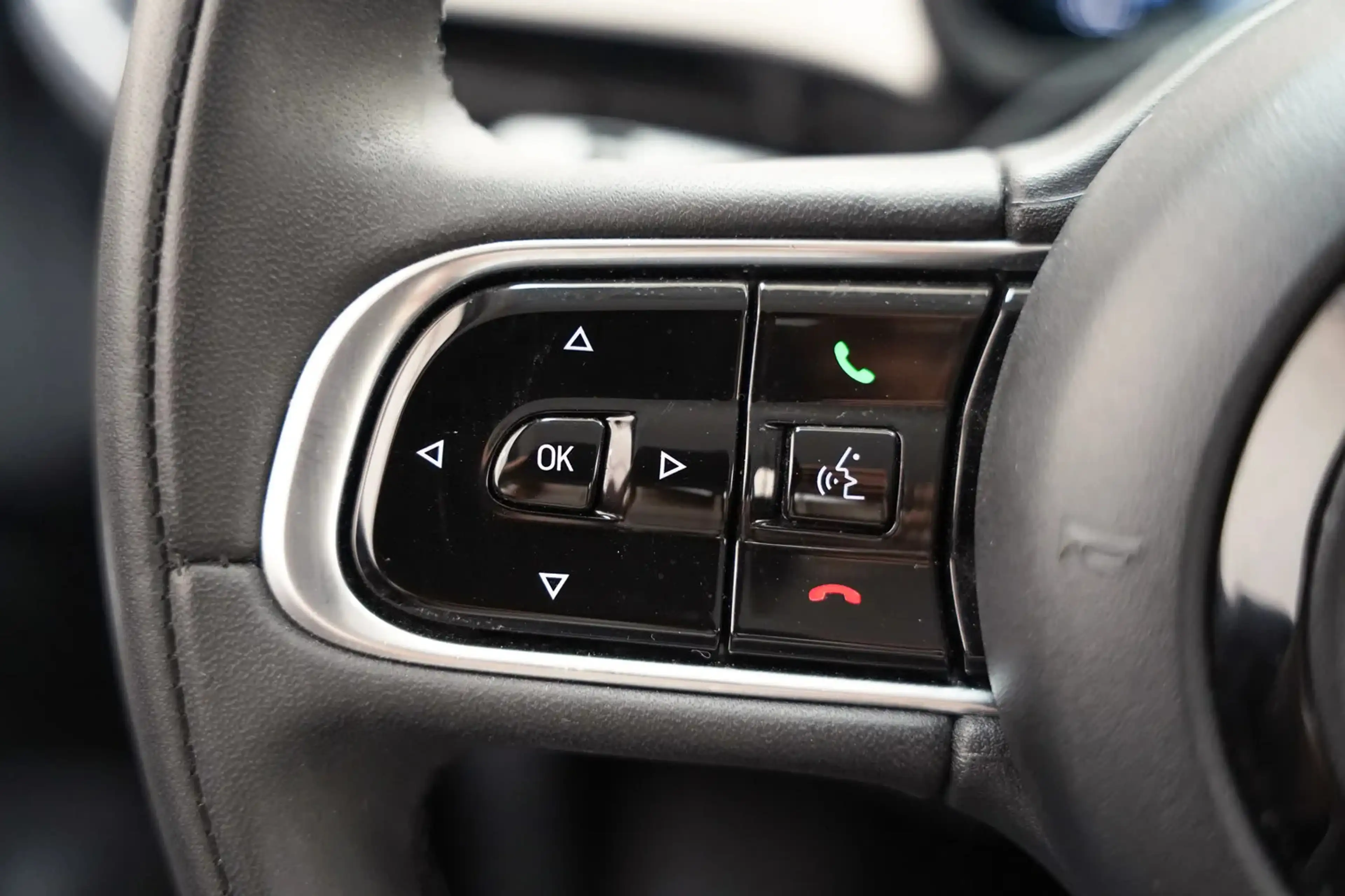 Fiat 500e 3+1 Urban 24 kWh [ Navi Apple Android Clima Cruise — photo 15